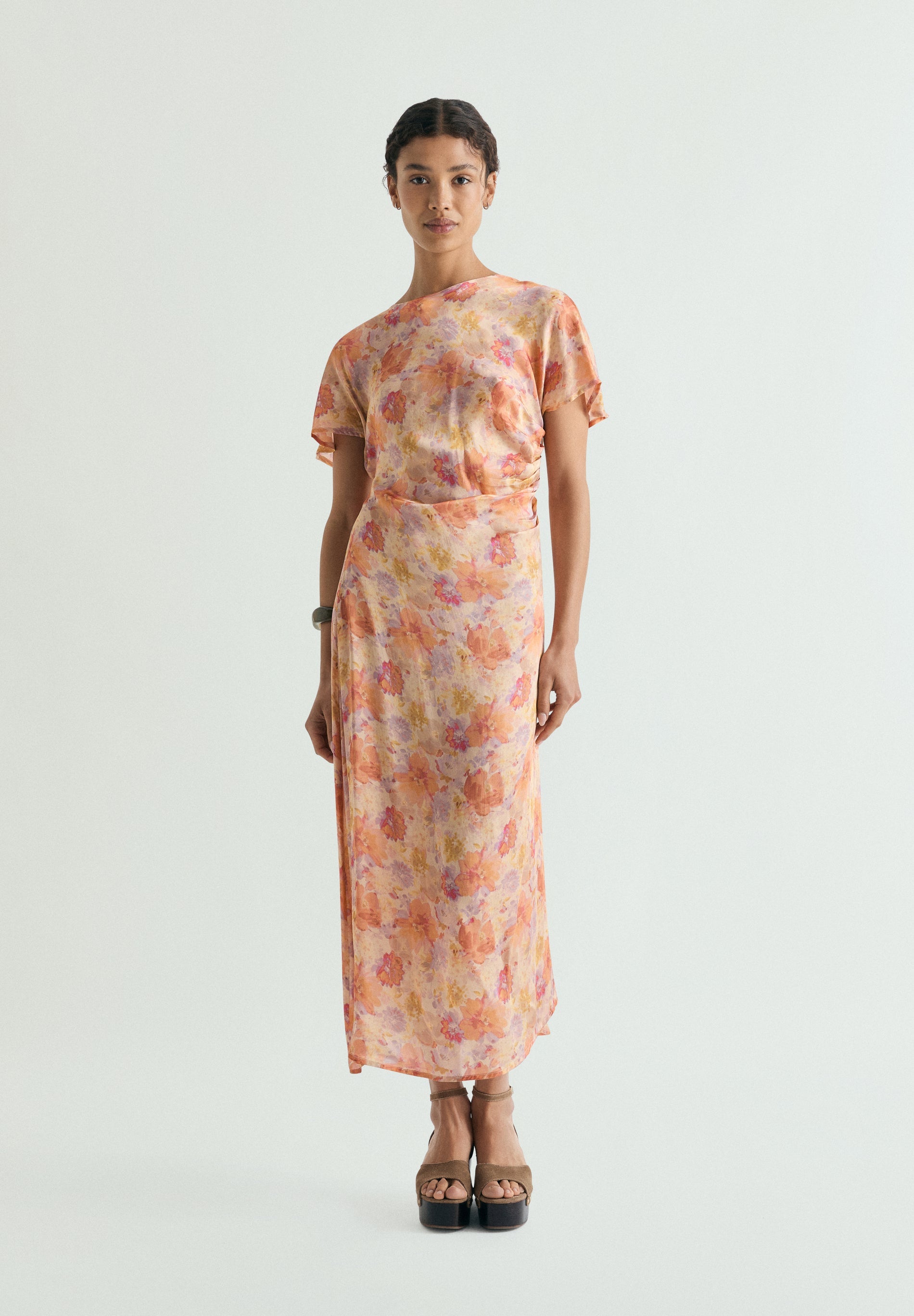 FLOWING FLORAL DRESS