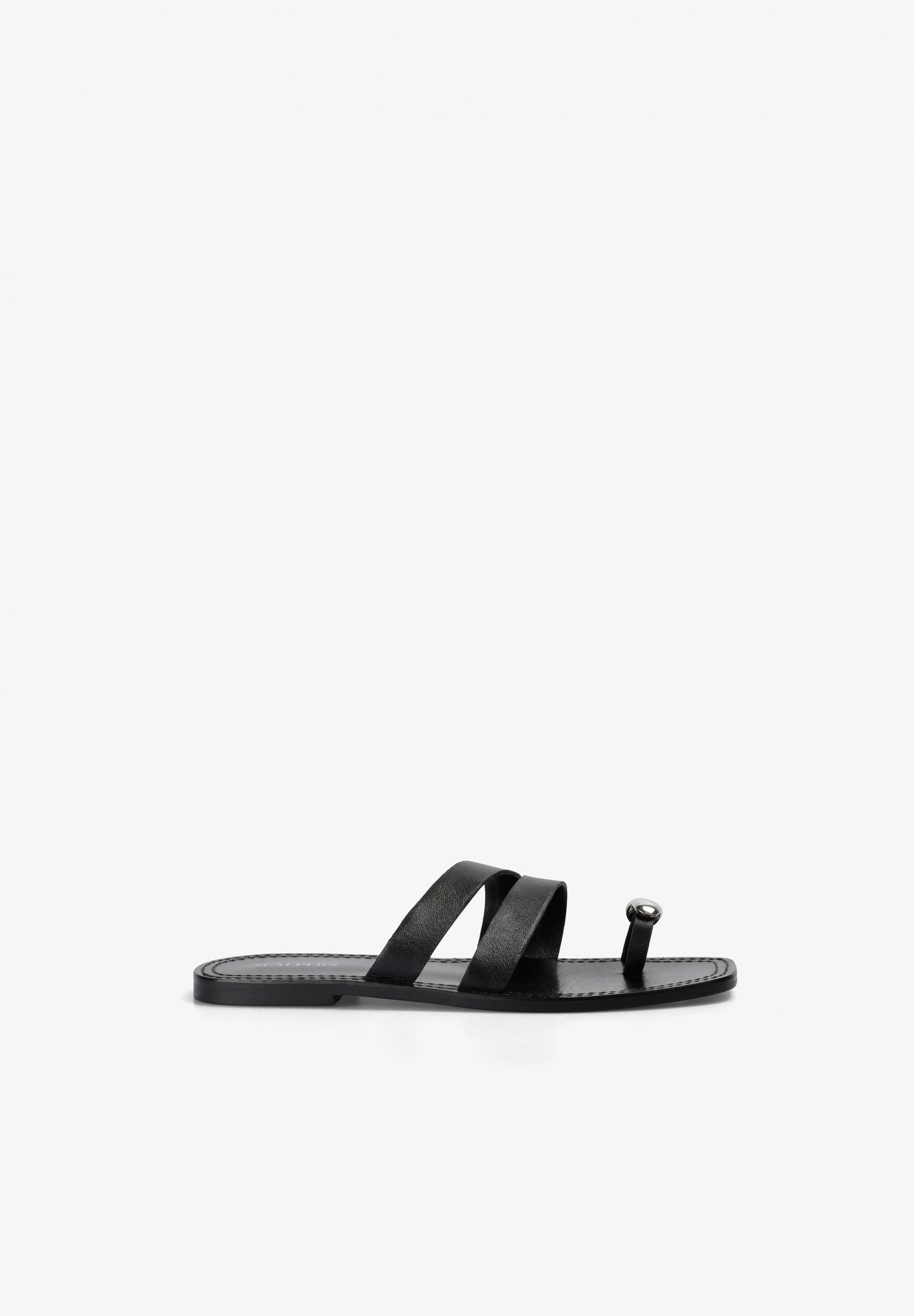 LEATHER SANDALS WITH METAL DETAILS