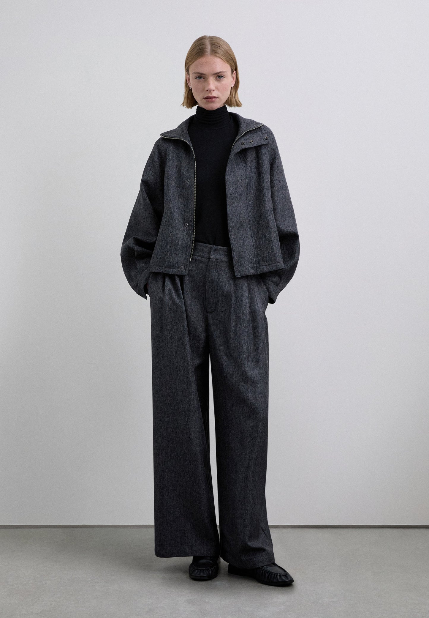 HERRINGBONE TROUSERS WITH DARTS