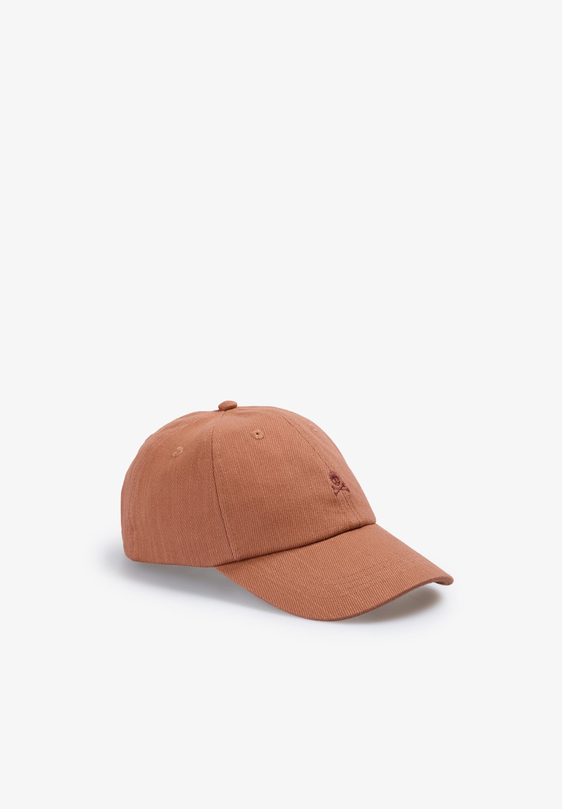 MATCHING CAP WITH SKULL