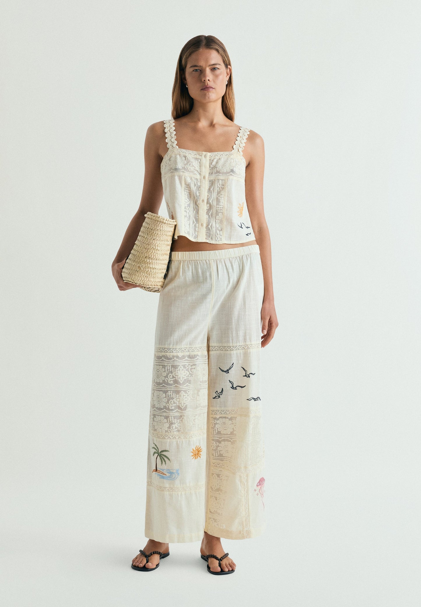 TOP WITH EMBROIDERY AND LACE