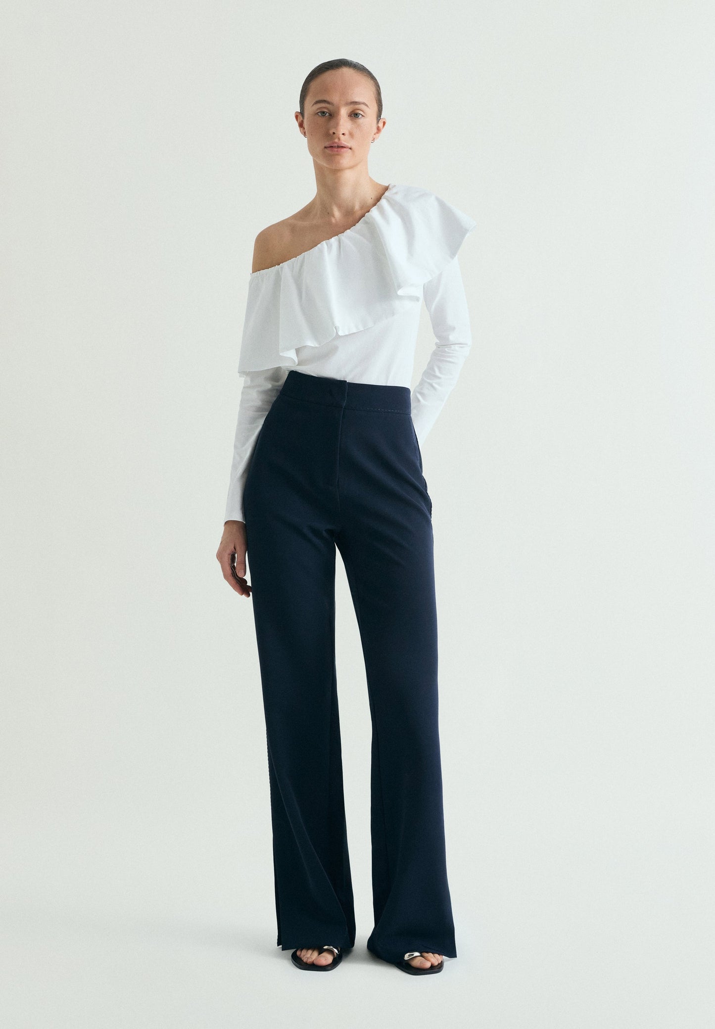 RUFFLED ASYMMETRIC TOP