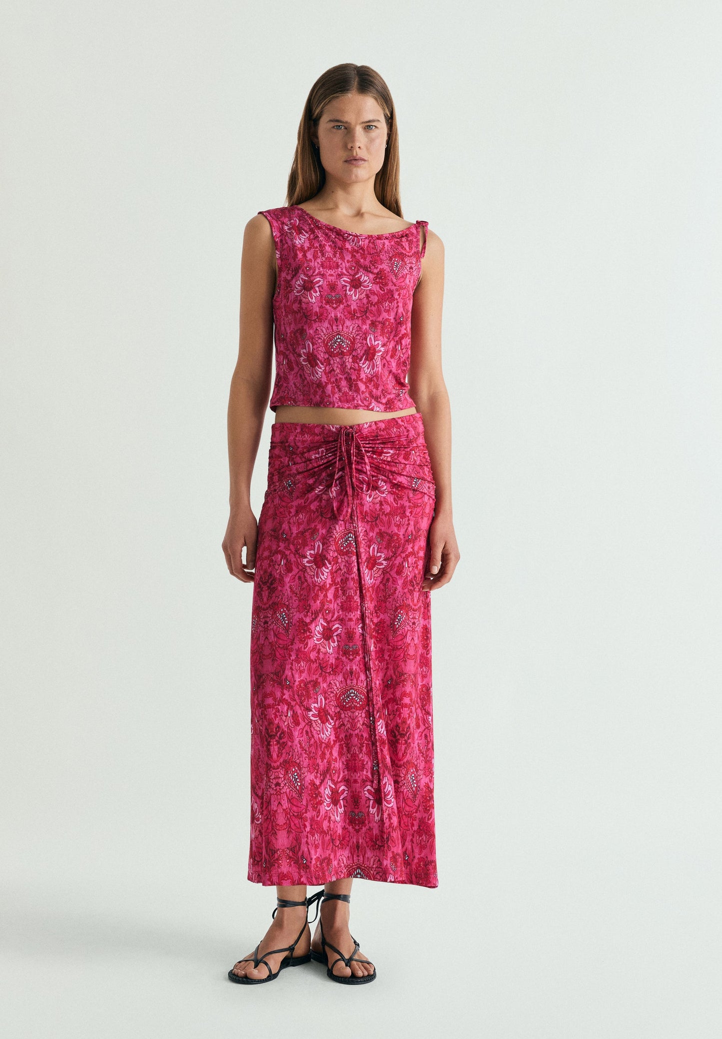 ASYMMETRIC PRINT TOP