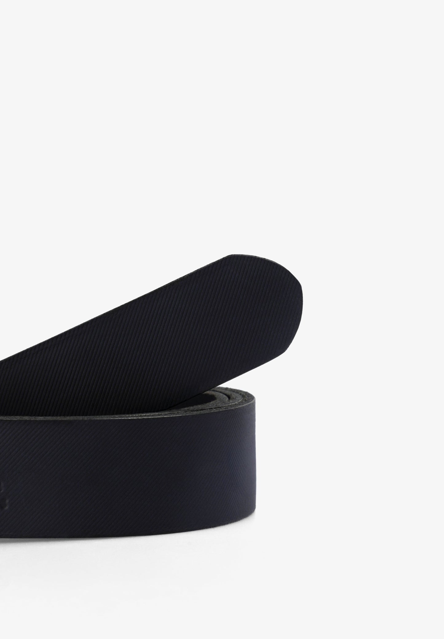 TEXTURE LEATHER BELT