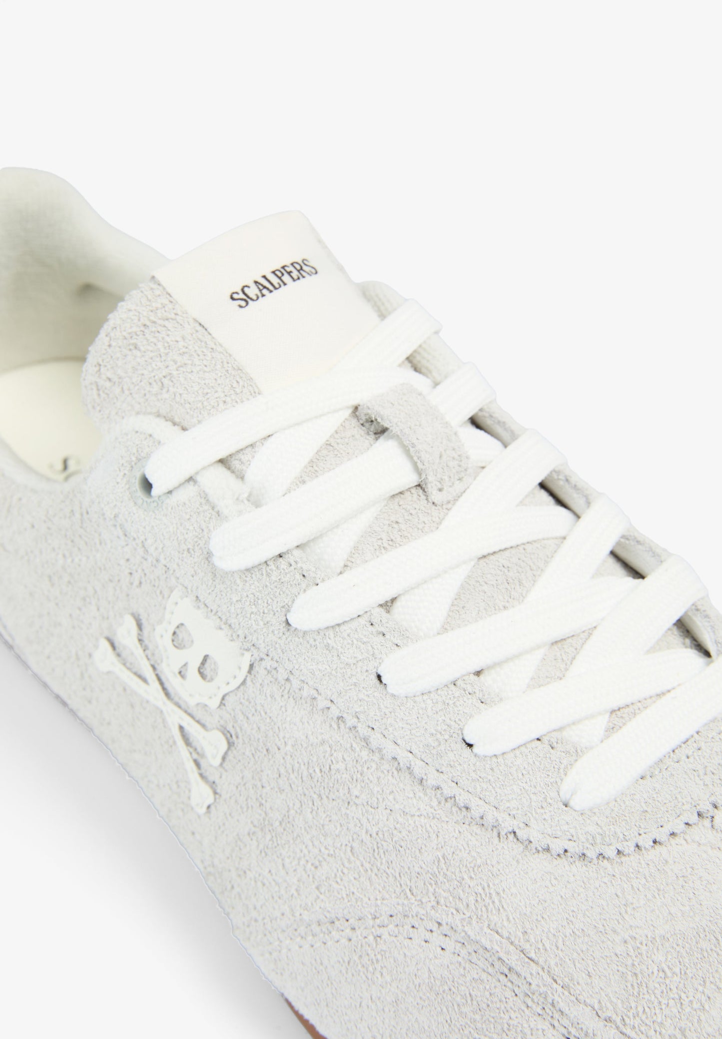 RETRO SKULL SNEAKERS