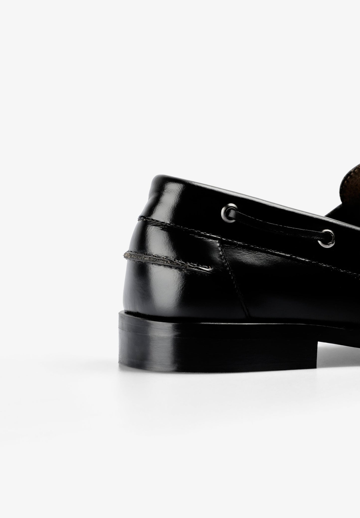 LEATHER DECK SHOES