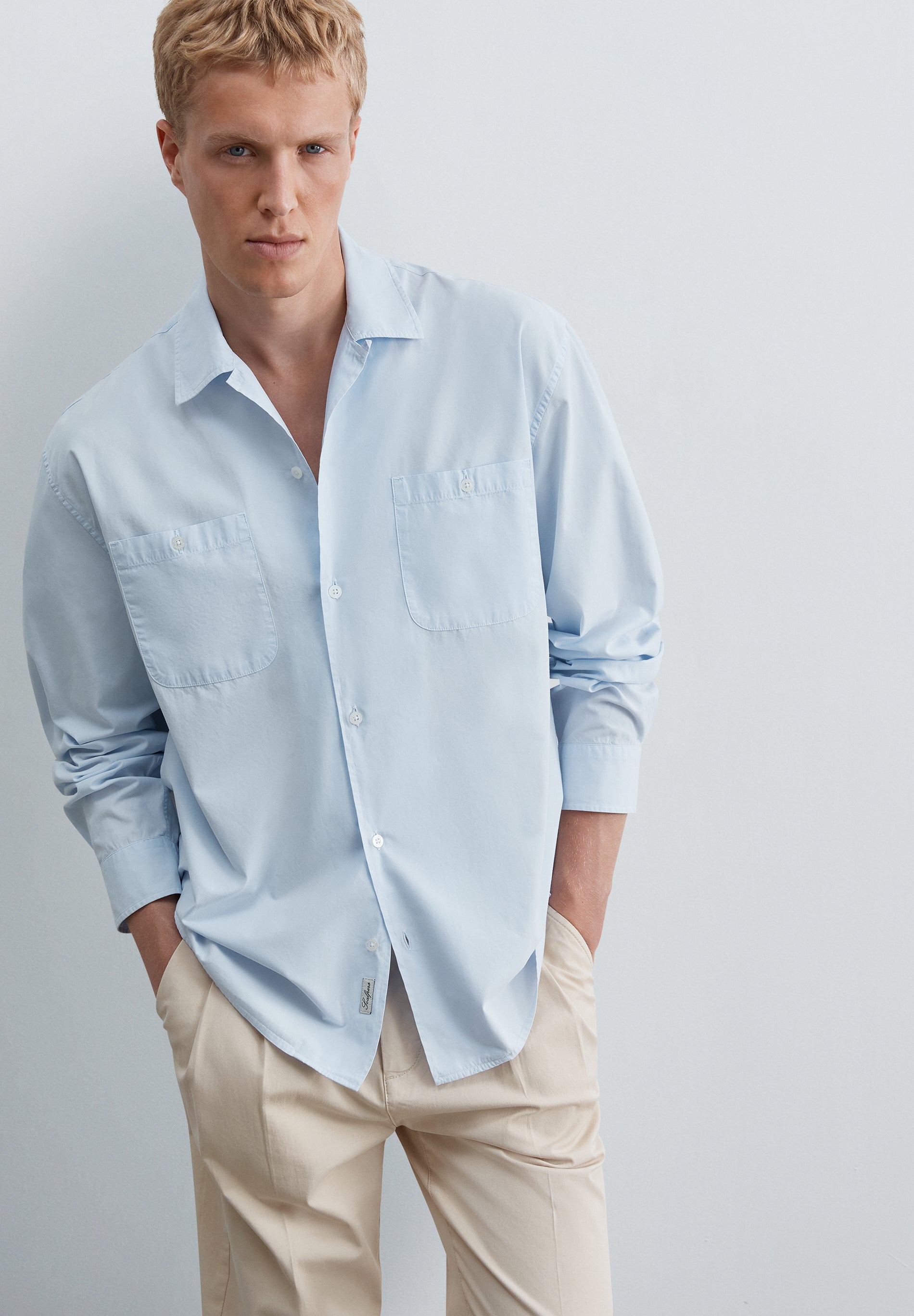 LINEN SHIRT WITH BUTTONED POCKETS