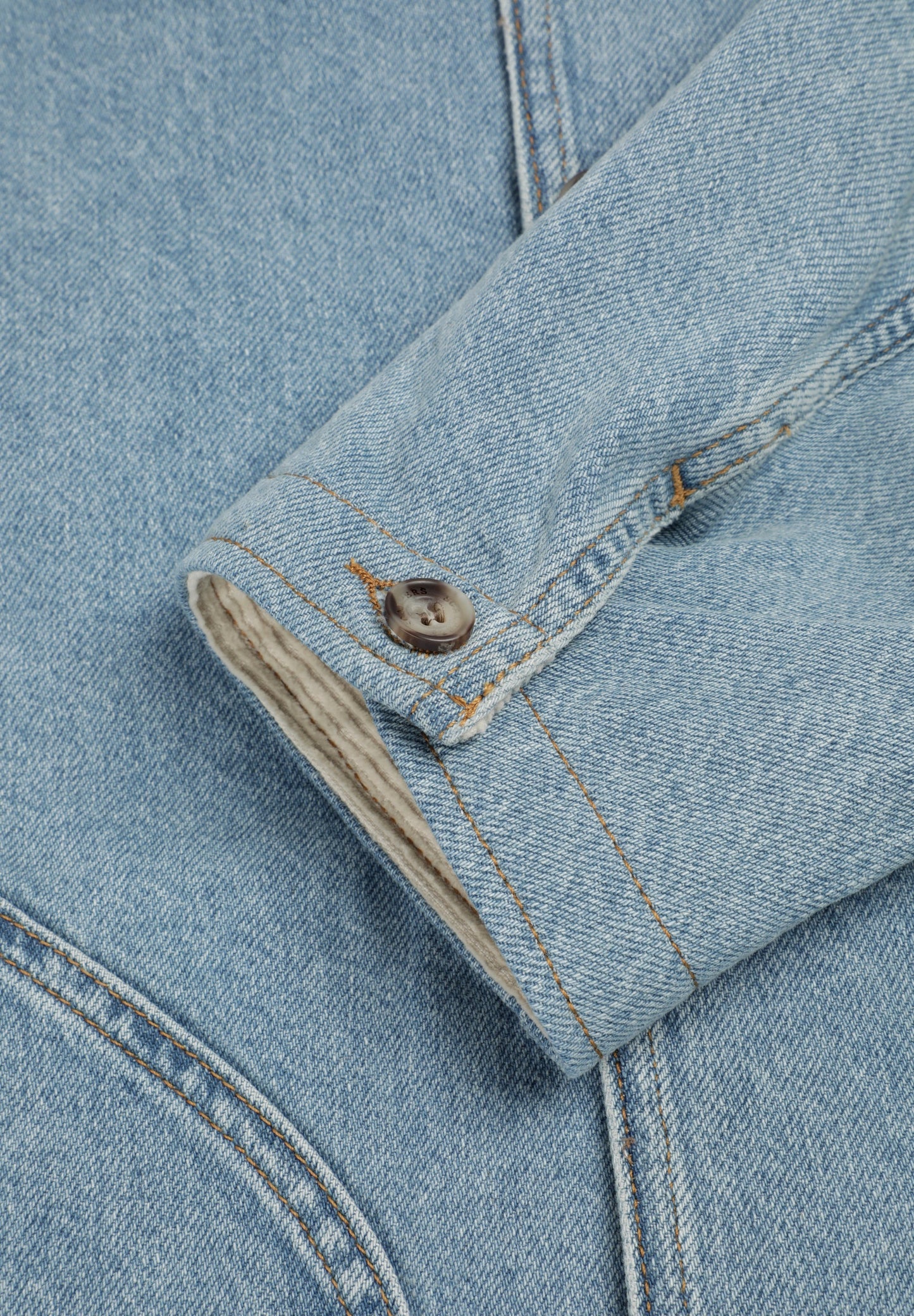 MULTI-POCKET DENIM JACKET