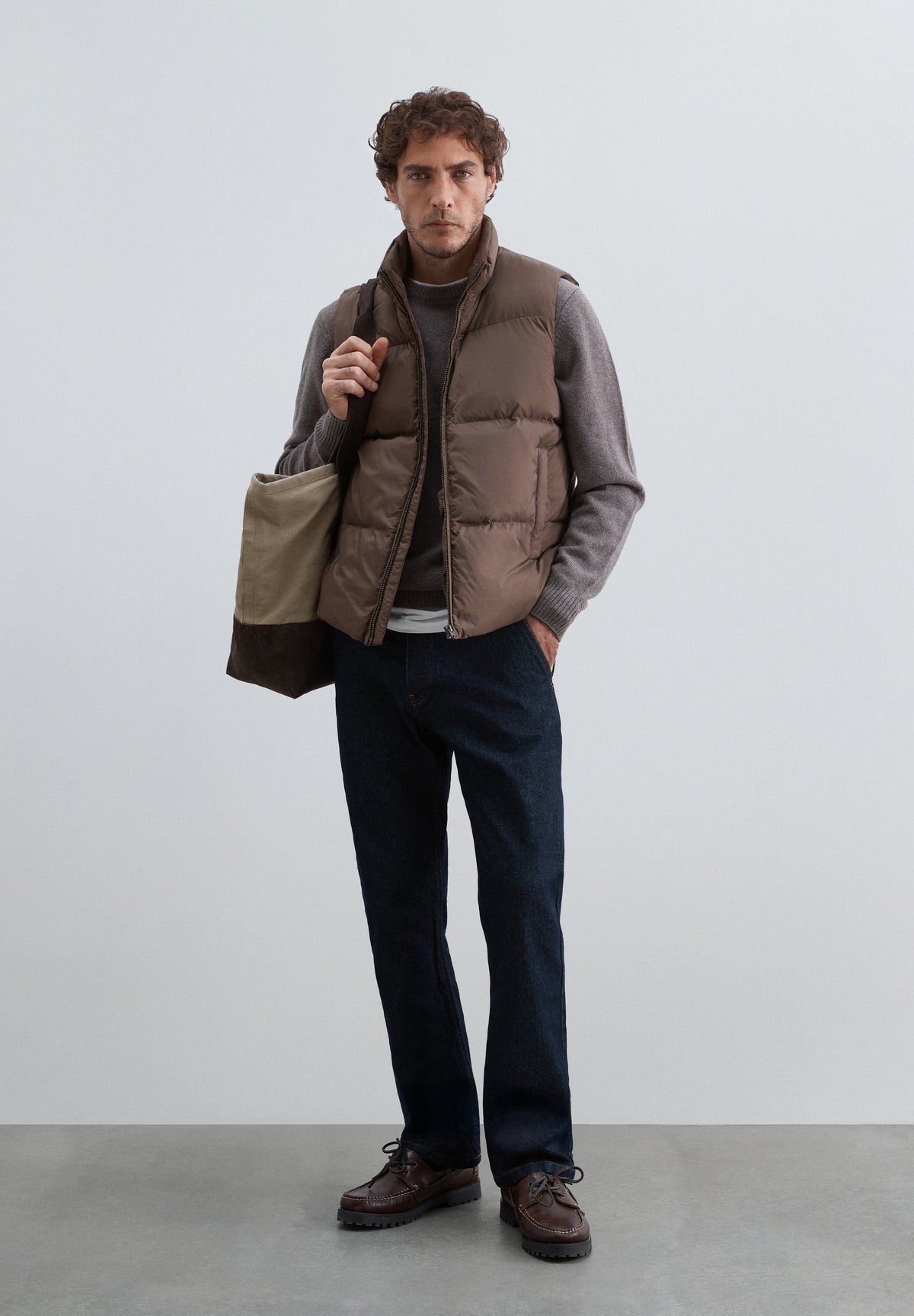 PUFFER VEST WITH POCKETS
