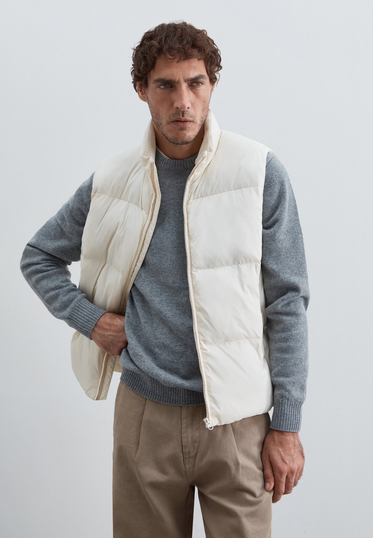 PUFFER VEST WITH POCKETS