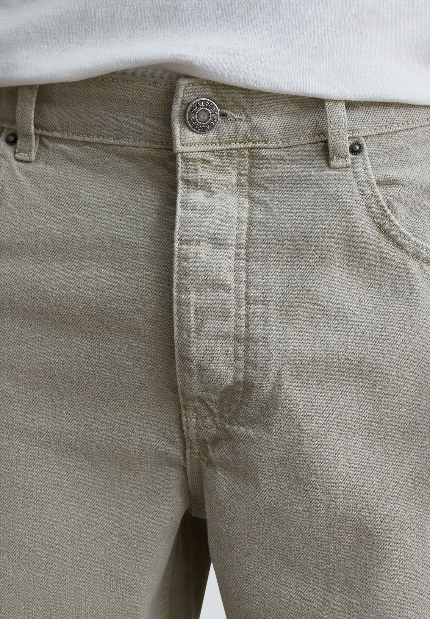 CROPPED FIT JEANS