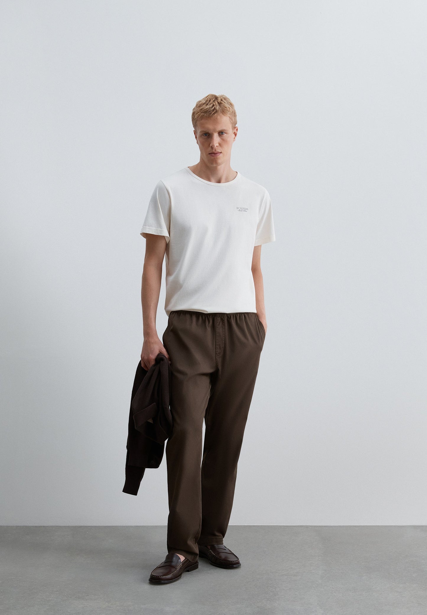 CONTRAST PRINT T-SHIRT