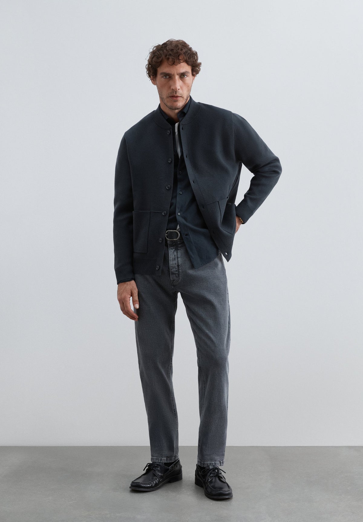 CARDIGAN WITH SIDE POCKETS