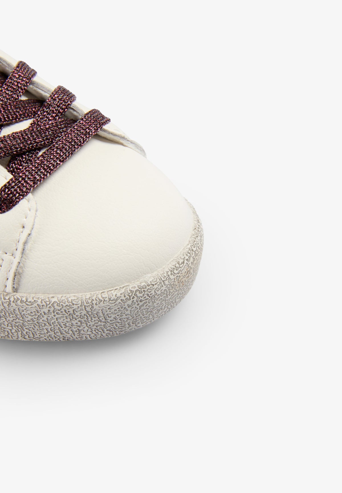 METALLIC SKULL SNEAKERS