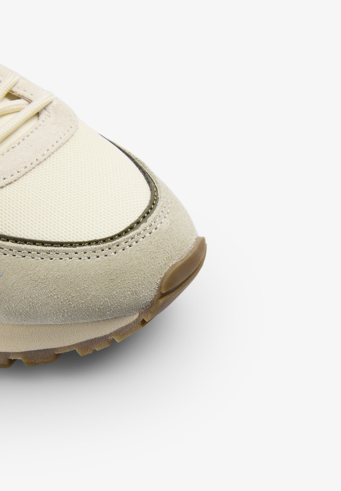 SNEAKERS WITH SIDE SKULL