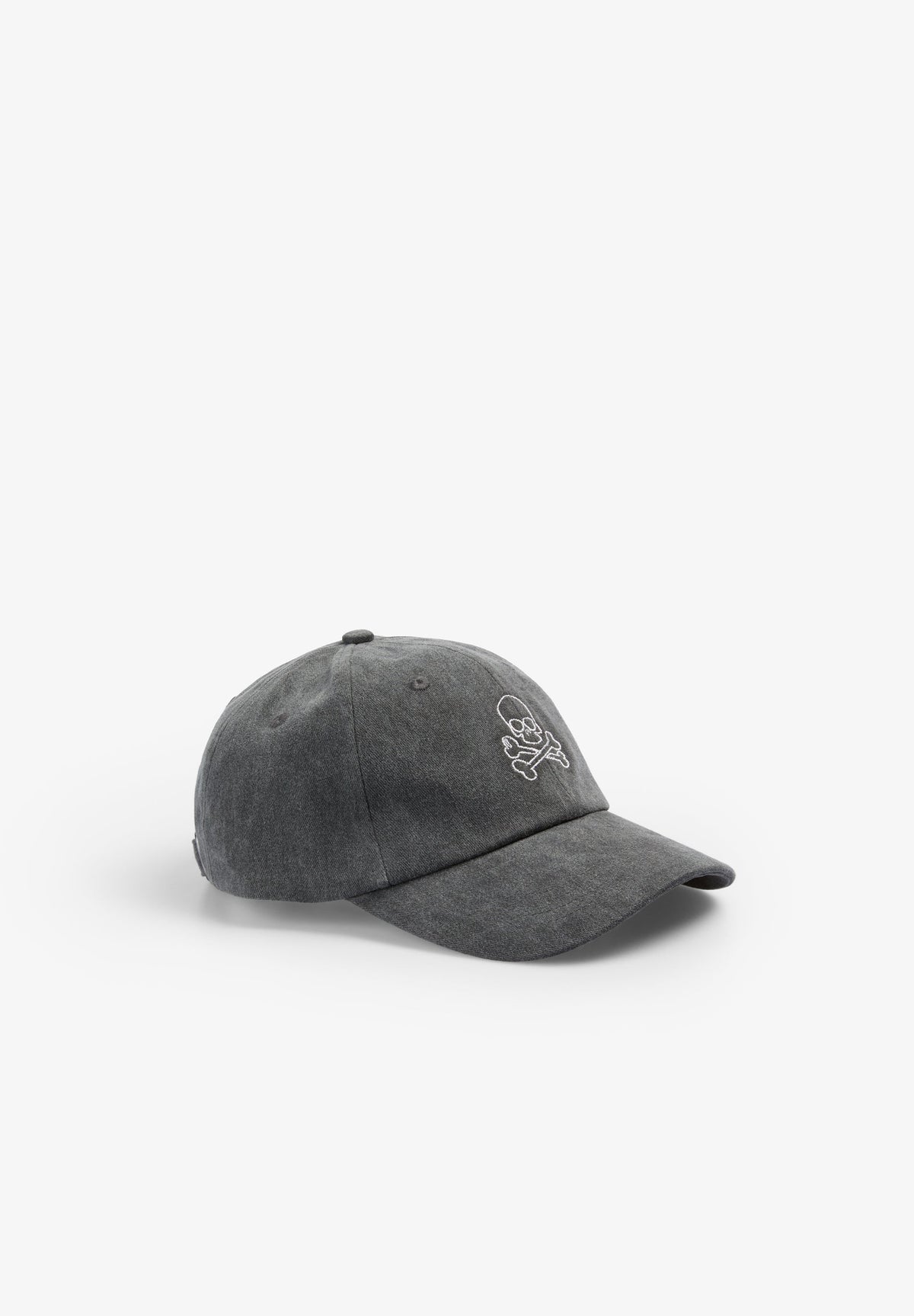 CAP WITH LUREX SKULL