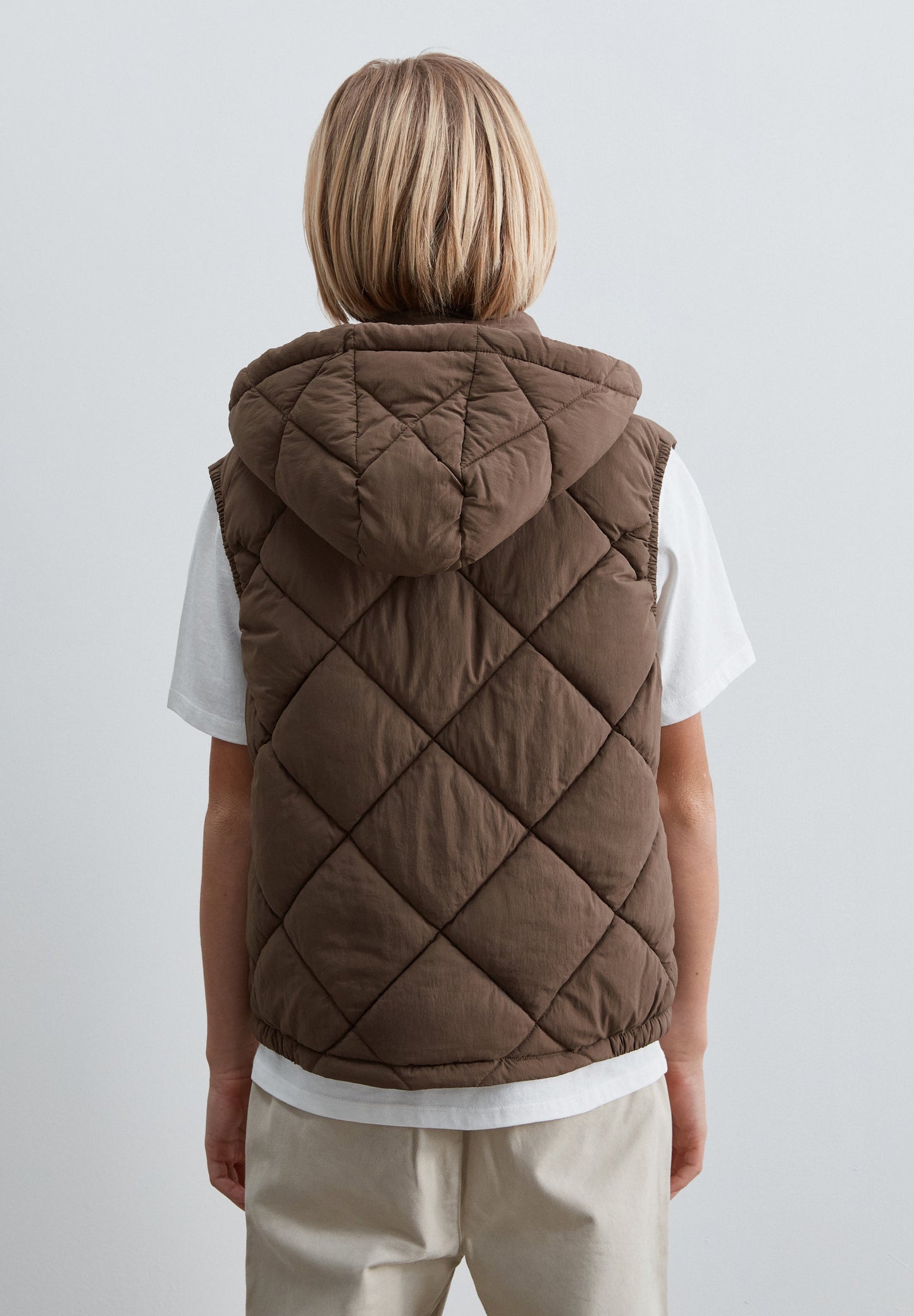 PADDED VEST WITH DETACHABLE HOOD