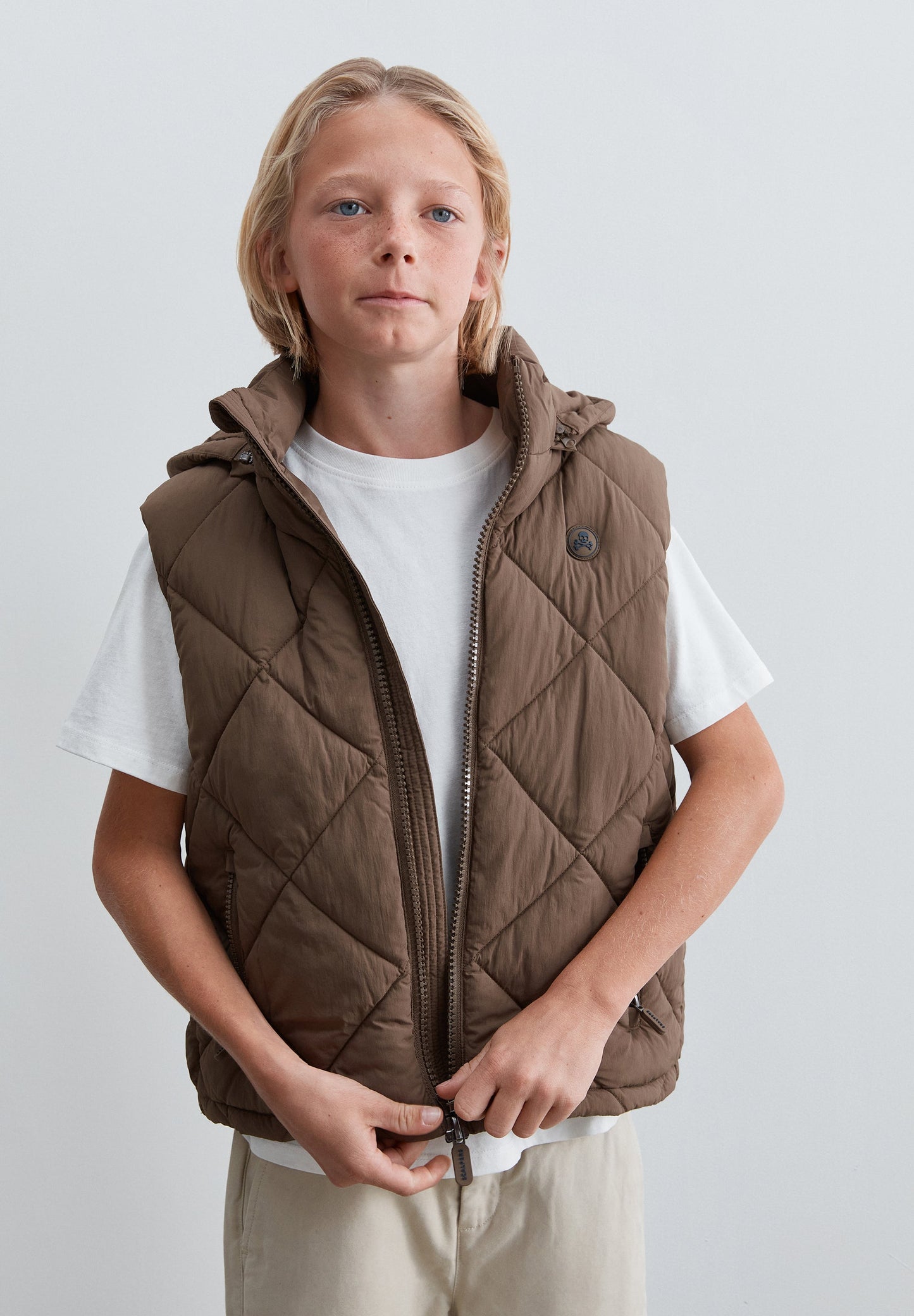 PADDED VEST WITH DETACHABLE HOOD