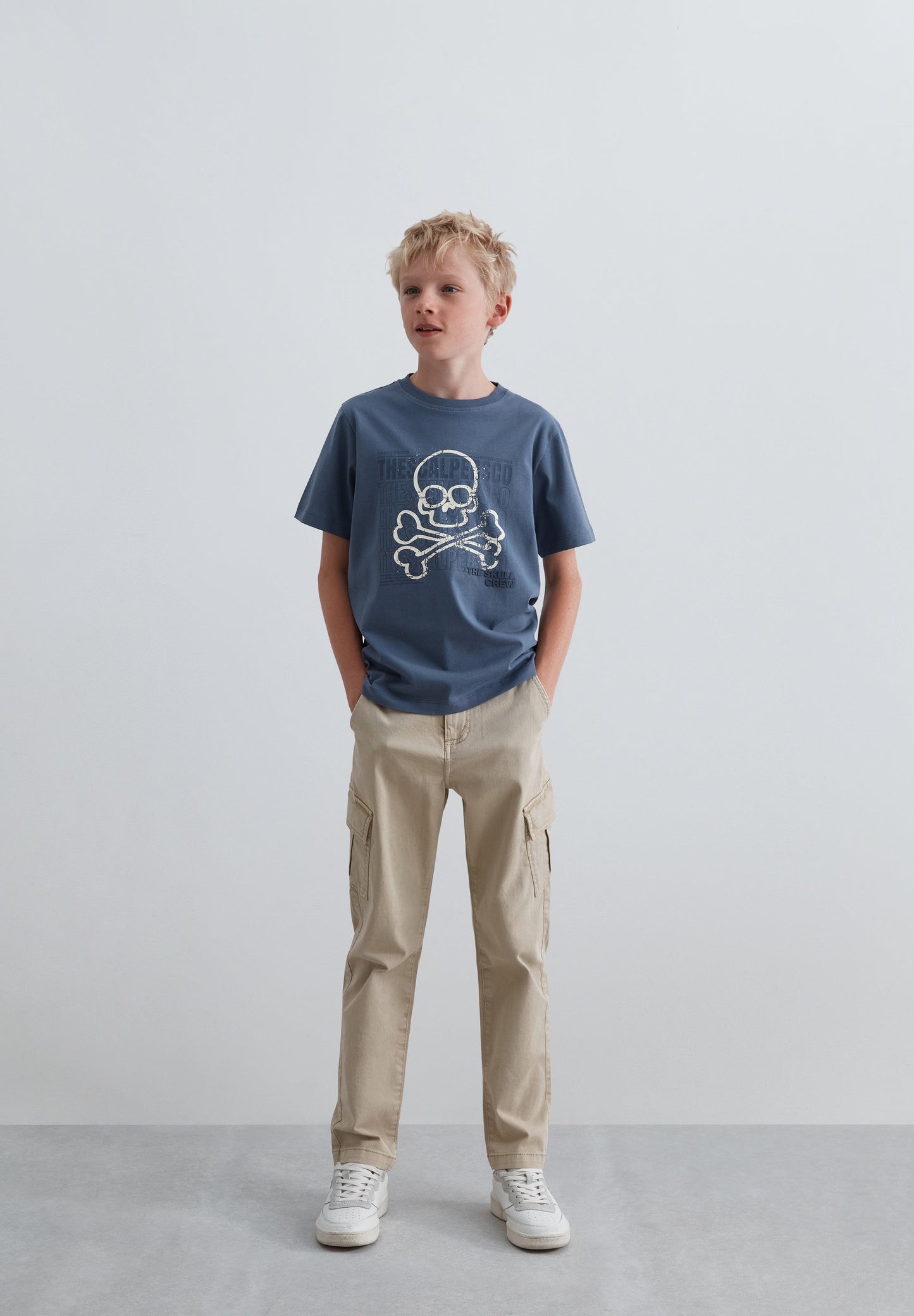 PRINTED T-SHIRT WITH BACK DETAIL