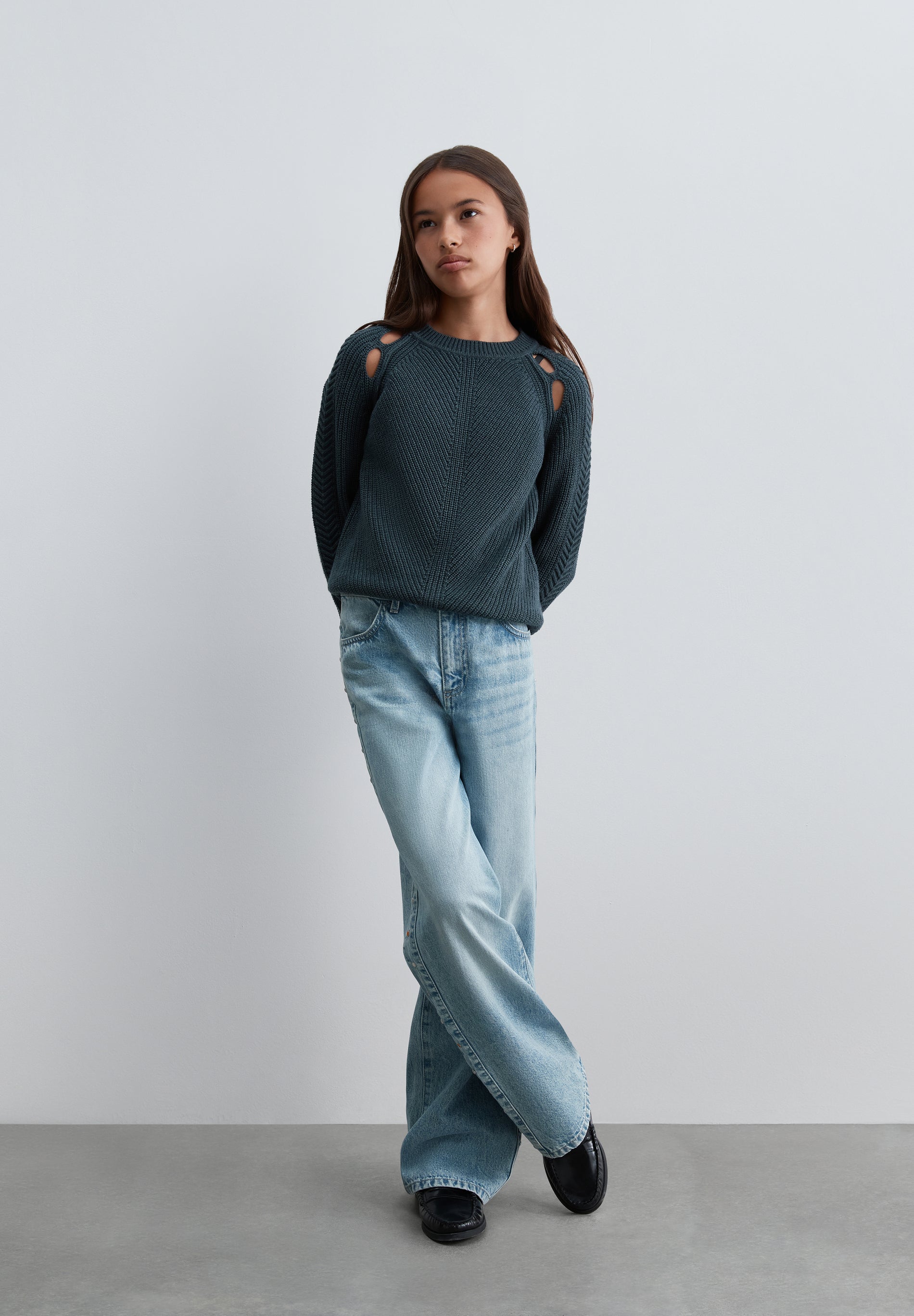 STUDDED WIDE LEG JEANS