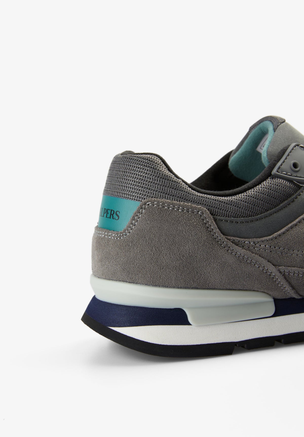 SCBRYAN JAMES SNEAKERS