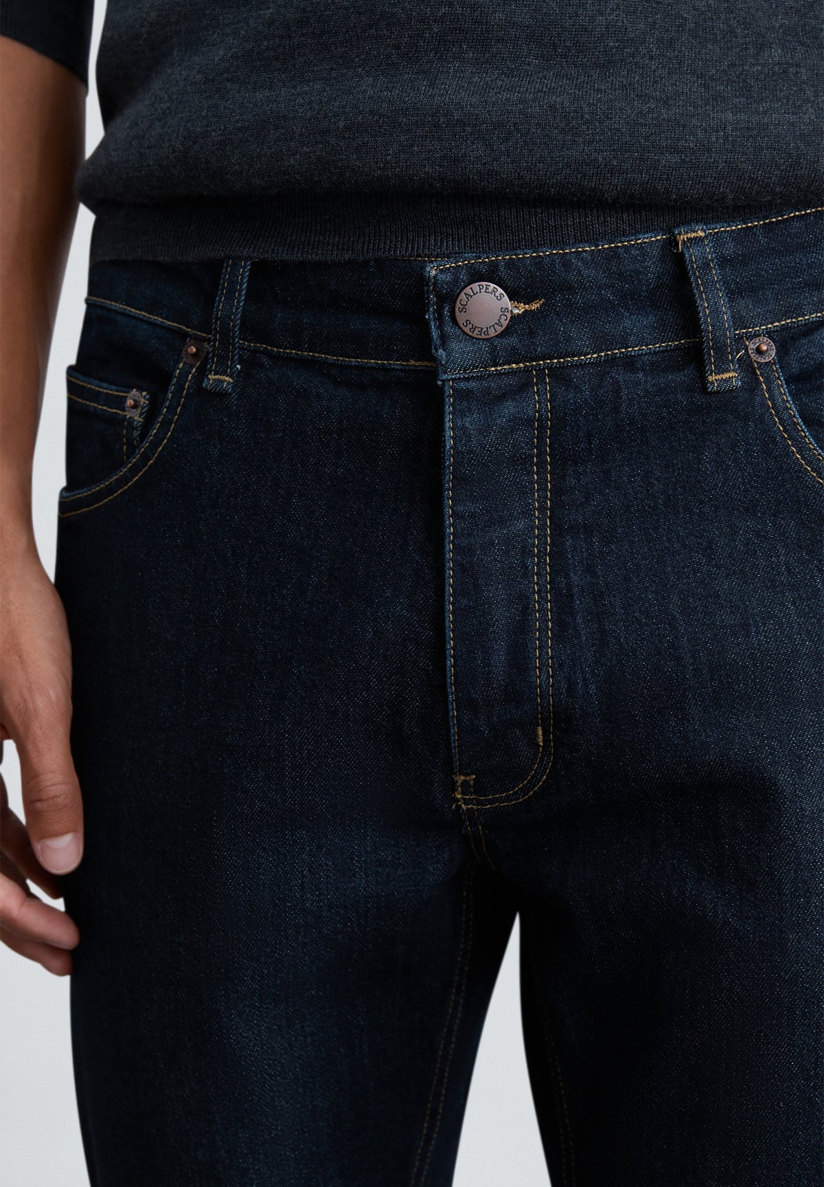 SLIM FIT JEANS