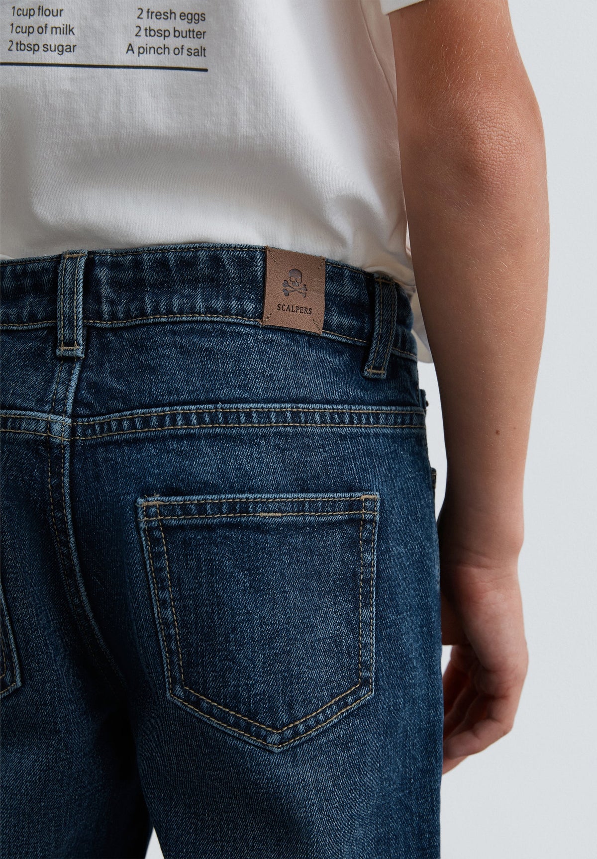 SLIM FIT JEANS