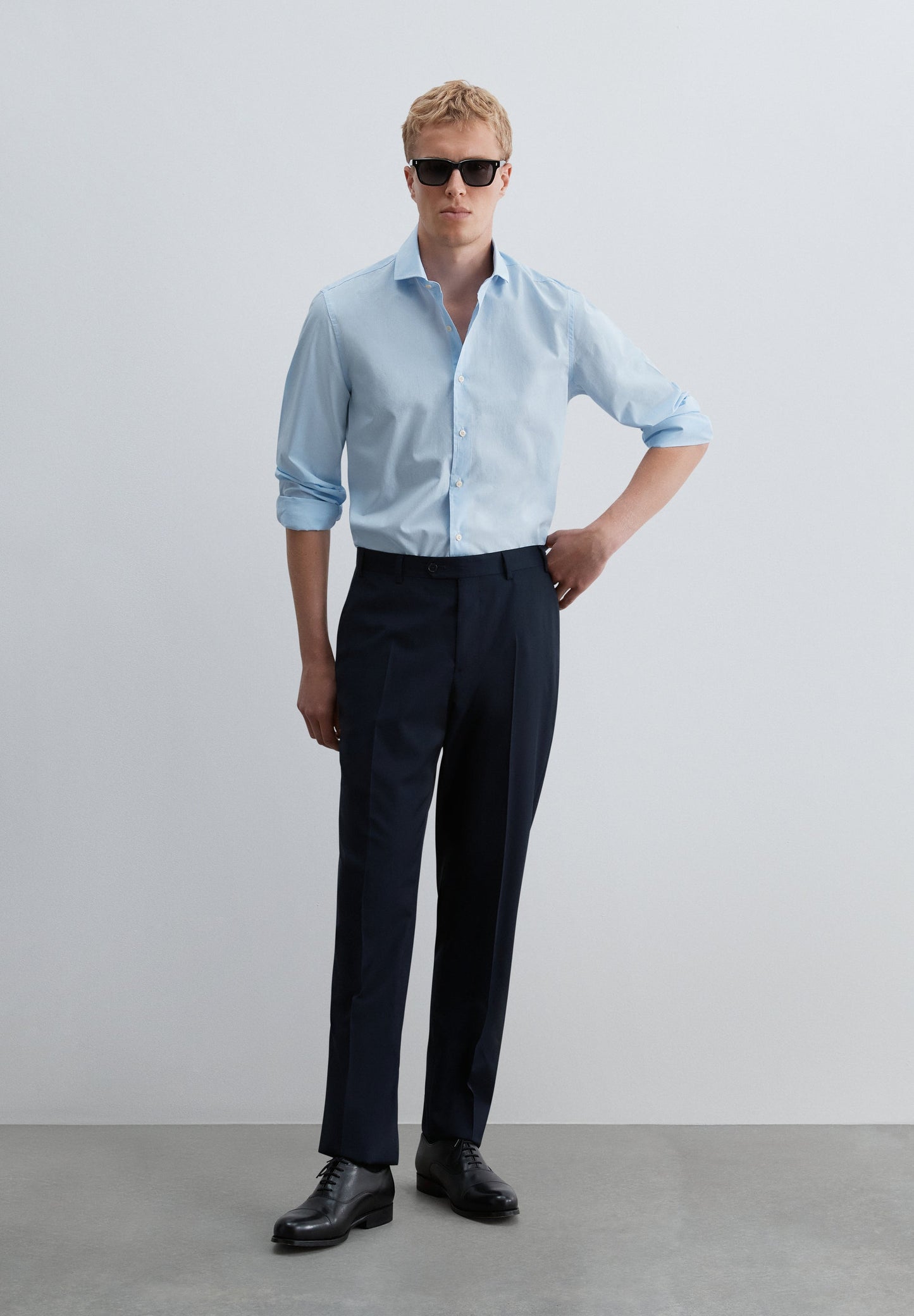 REGULAR FIT DRESS SHIRT