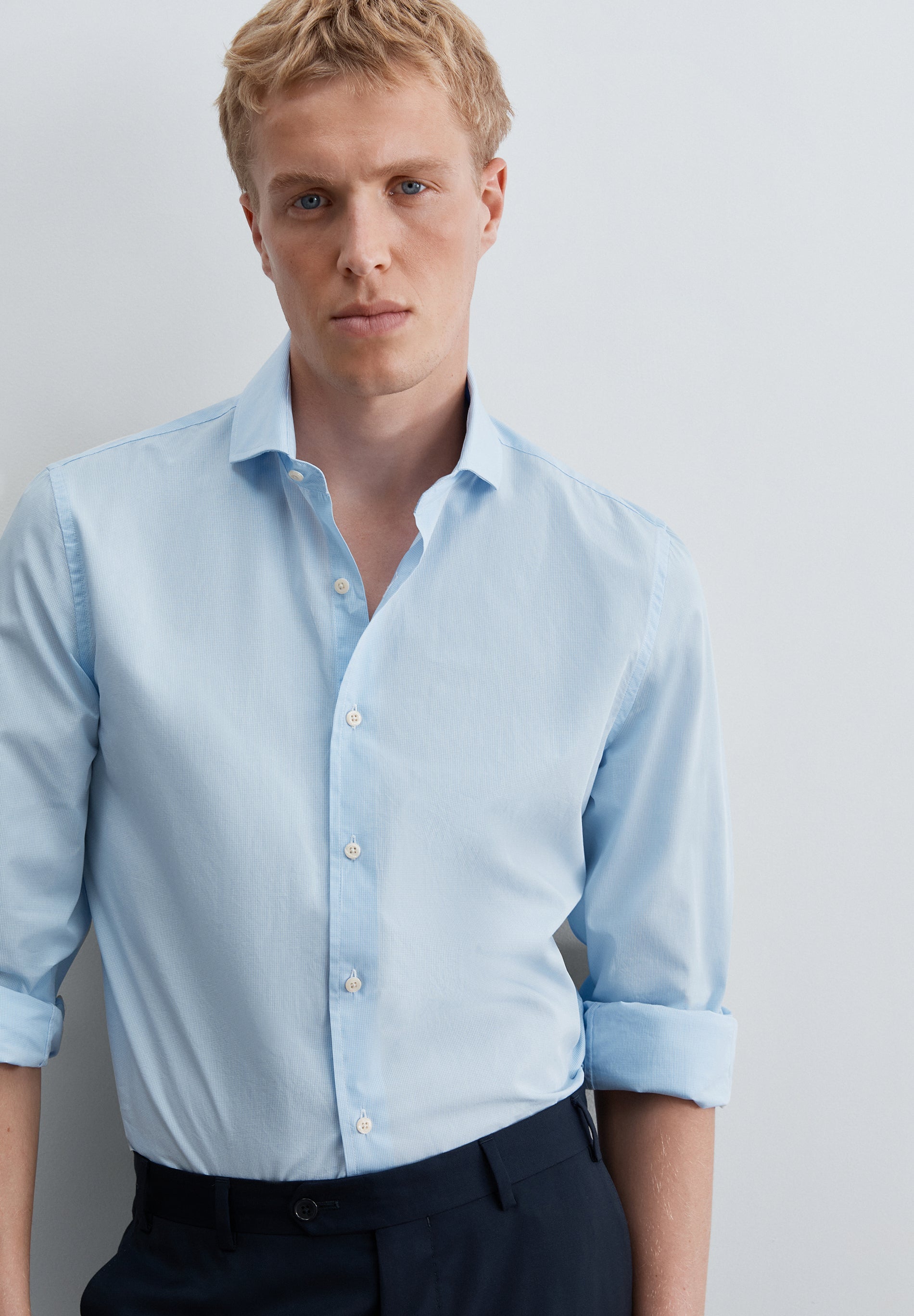 REGULAR FIT DRESS SHIRT