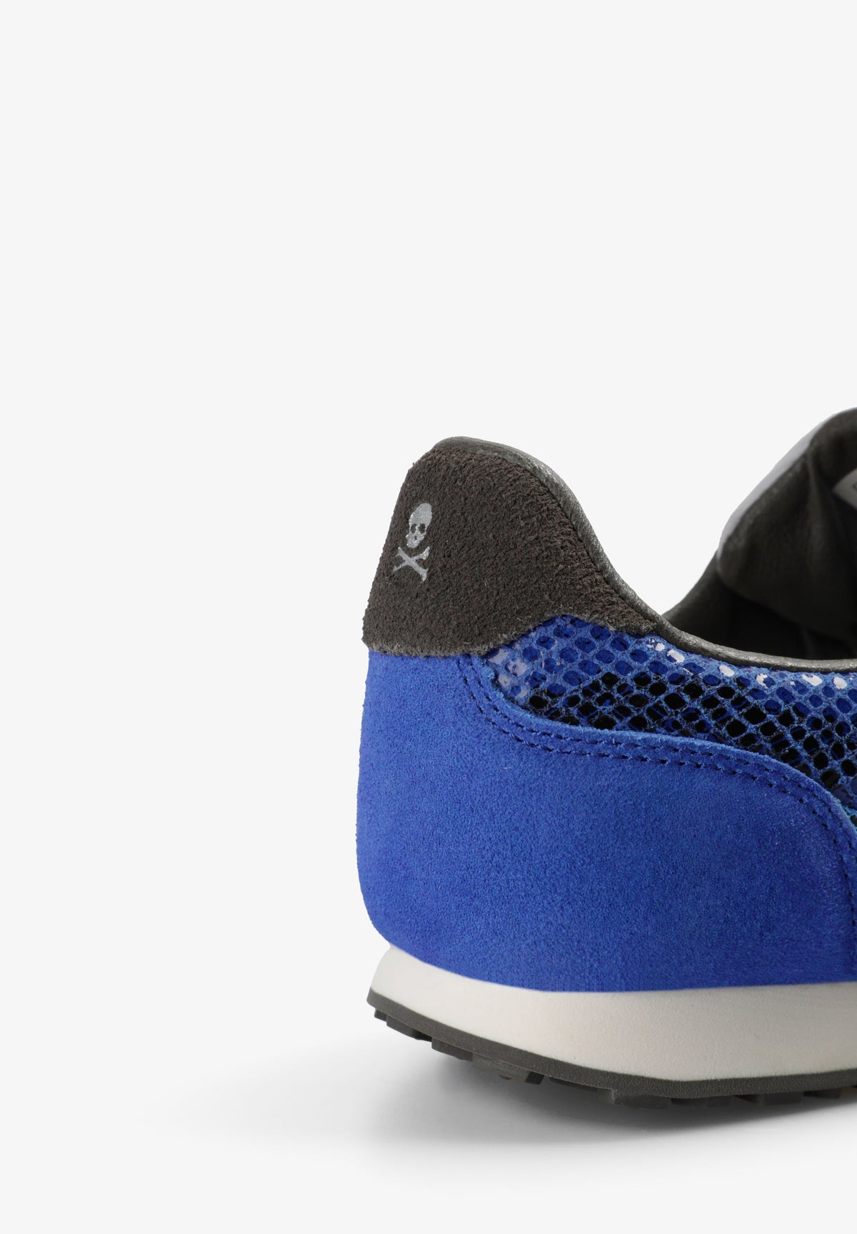 MATCHING ANIMAL-PRINT SNEAKERS