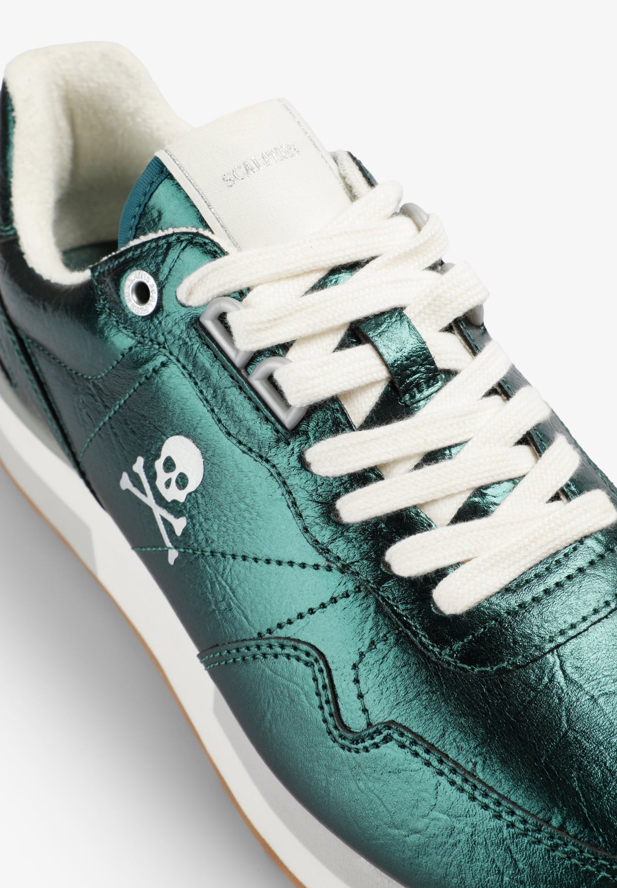 METALLIC SKULL SNEAKERS