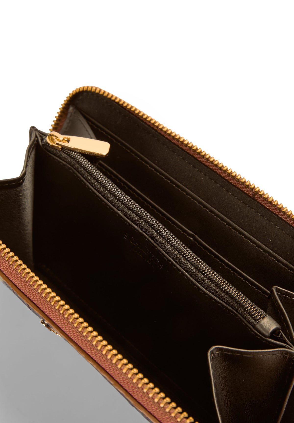 EMBOSSED LEATHER WALLET