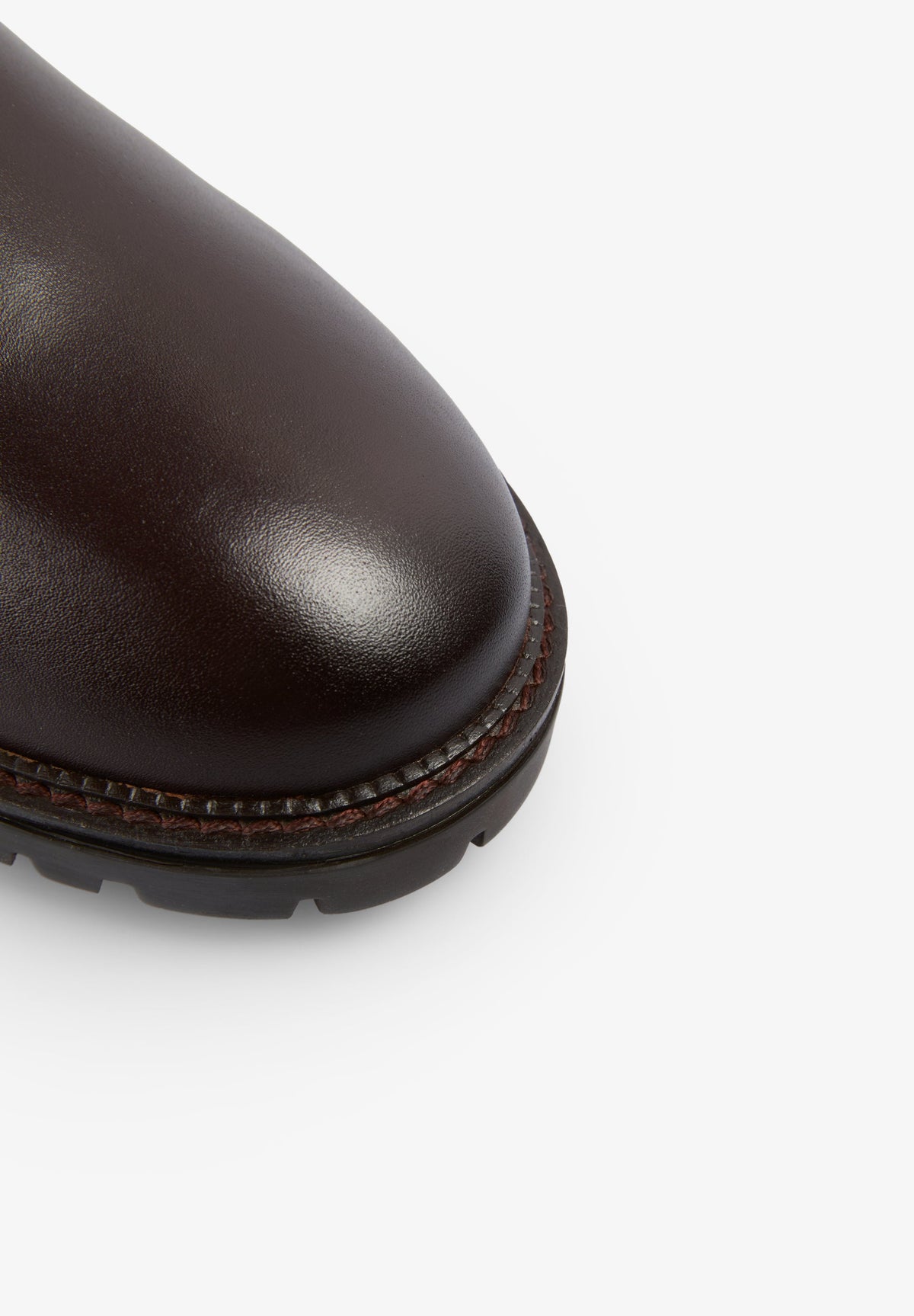 FLAT LEATHER ANKLE BOOTS