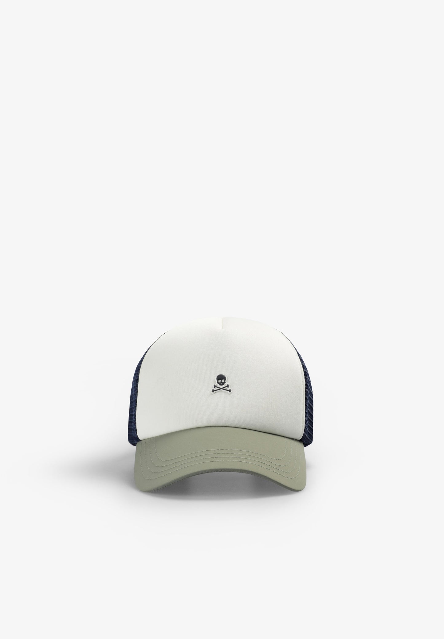 TRUCKER CAP WITH SKULL
