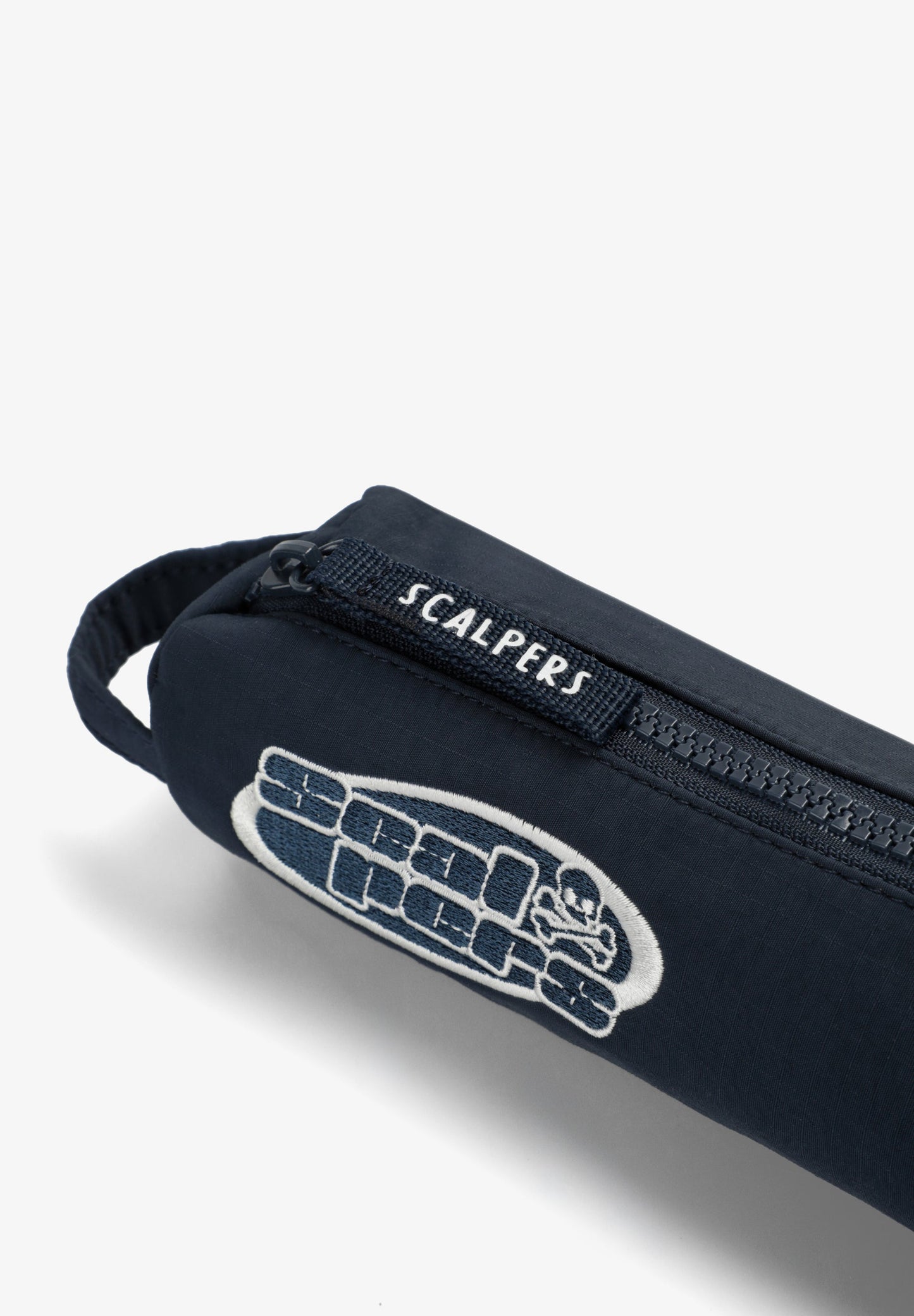 RIPSTOP CASE WITH EMBROIDERED LOGO