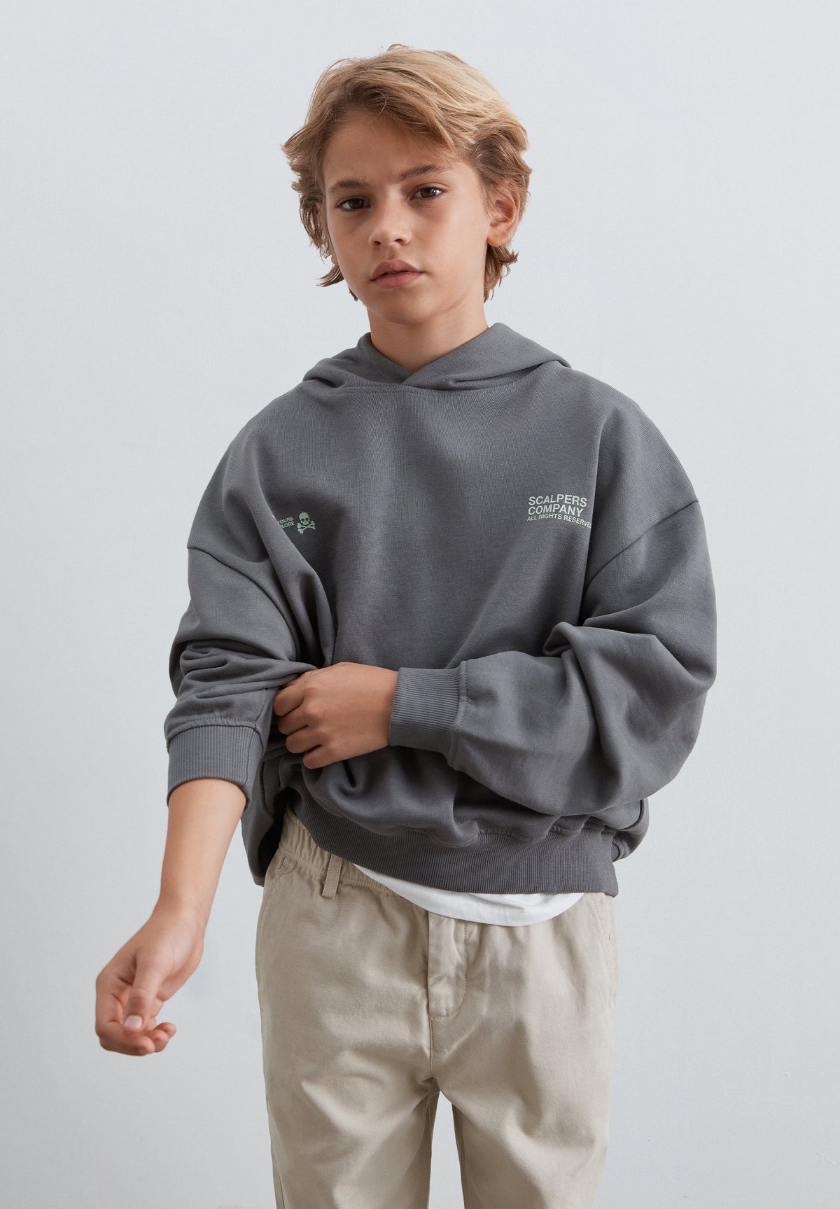 BOXY SWEATSHIRT WITH BACK LOGO