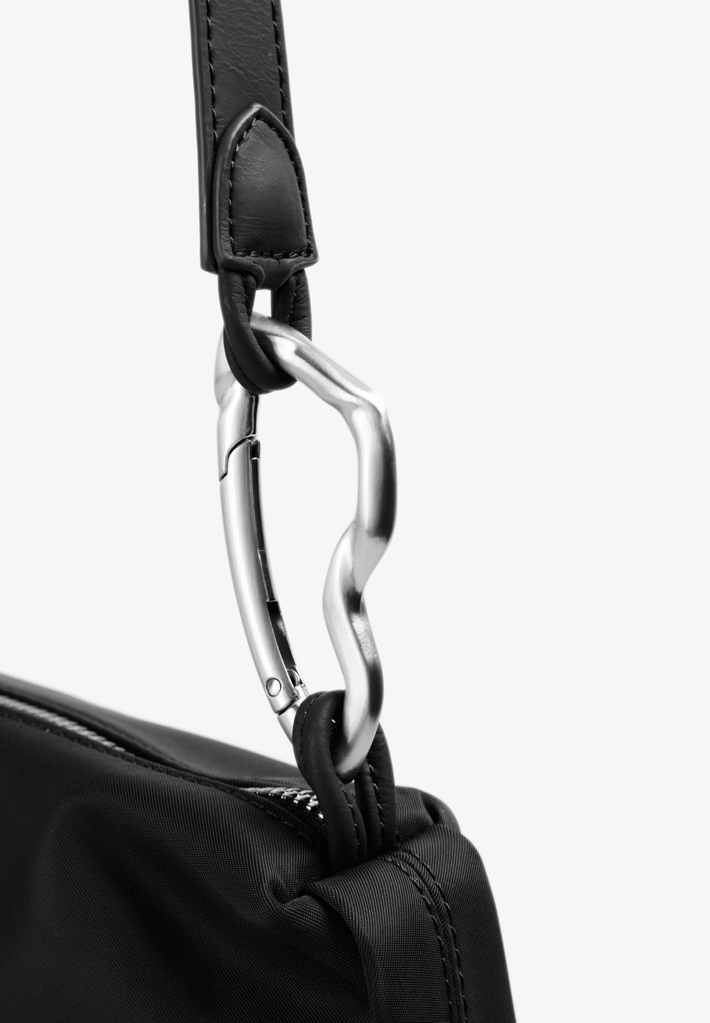 SCNY WEEK BUCKLE BAG