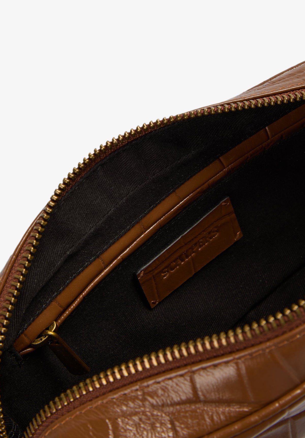 BAGUETTE LEATHER BAG