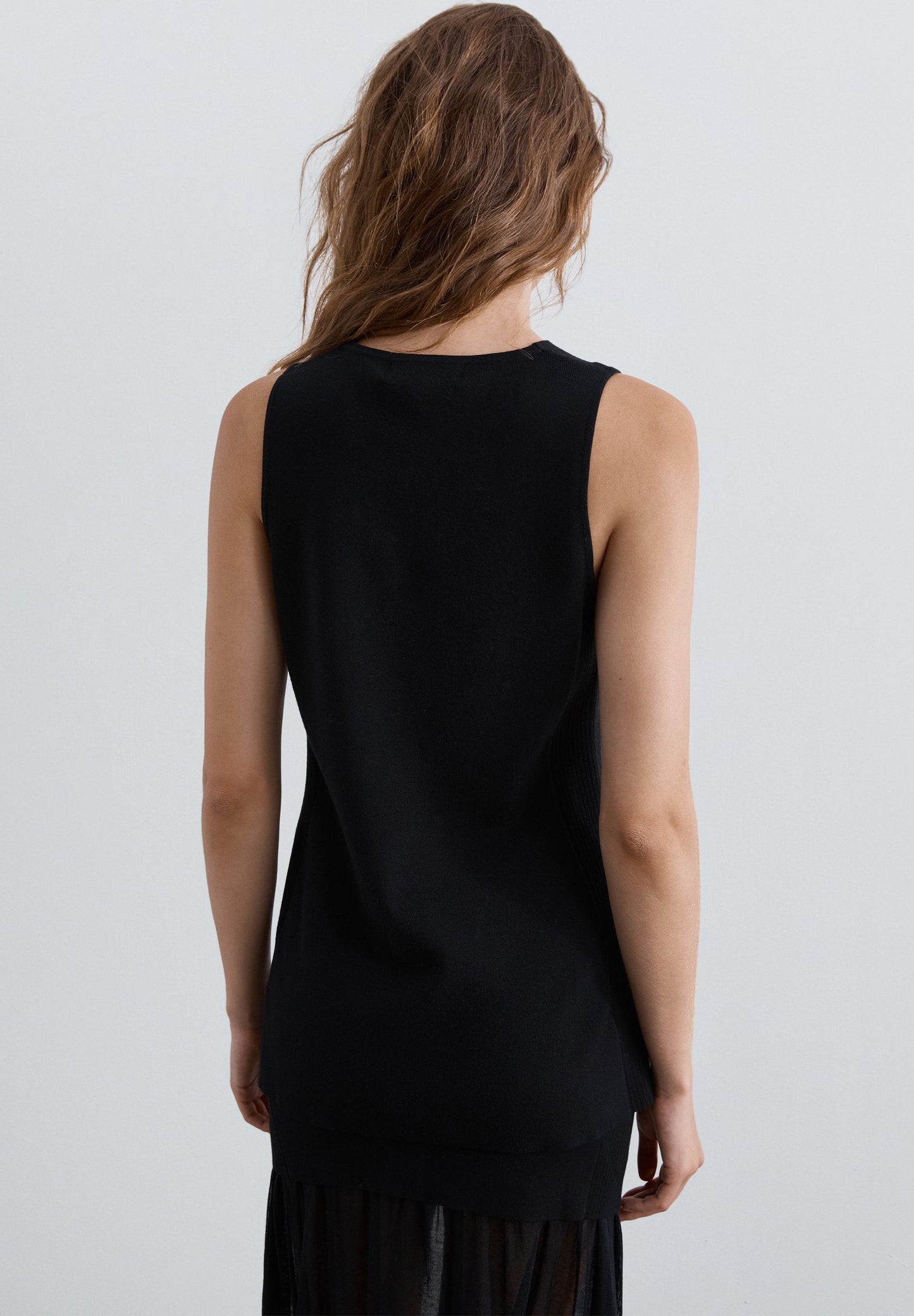 BUTTONED KNIT VEST