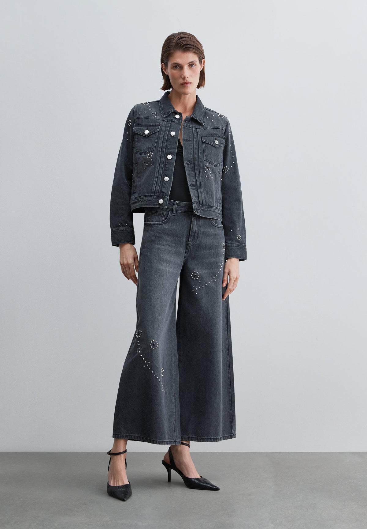 STUDDED CULOTTE JEANS