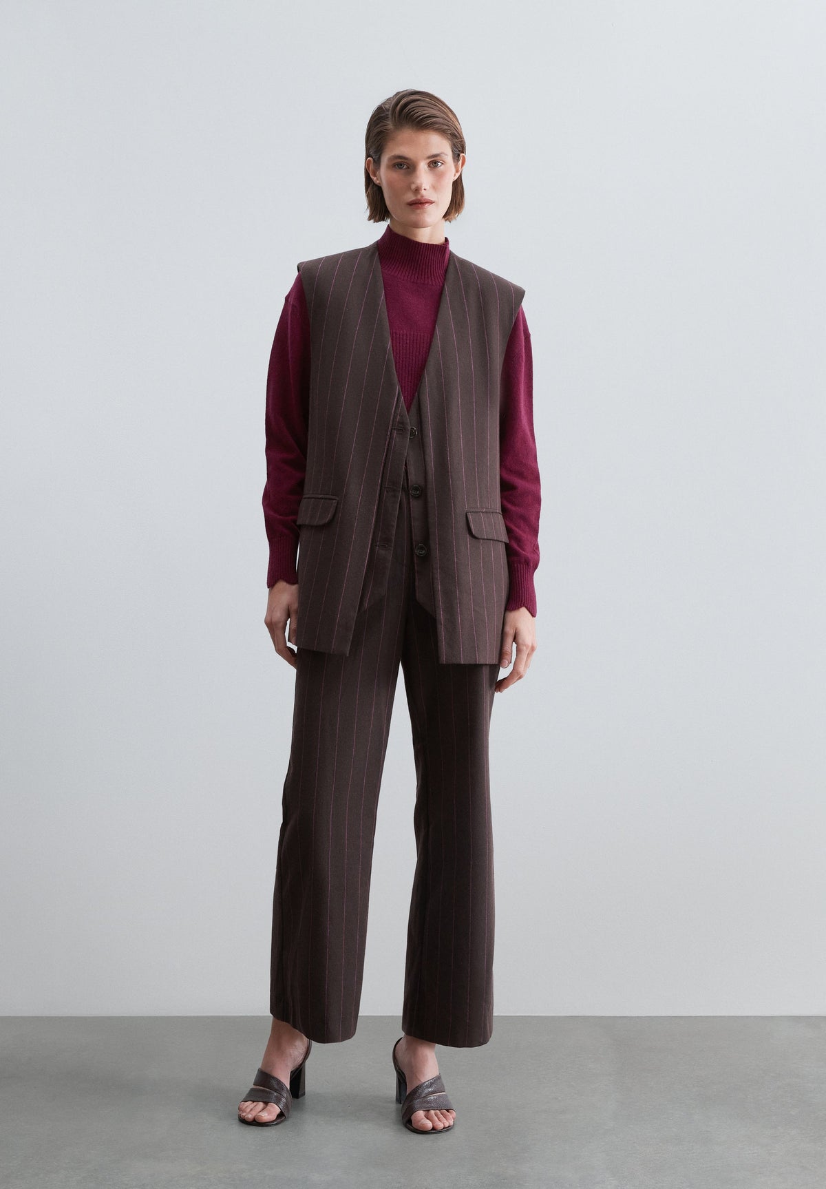 STRAIGHT STRIPED TROUSERS