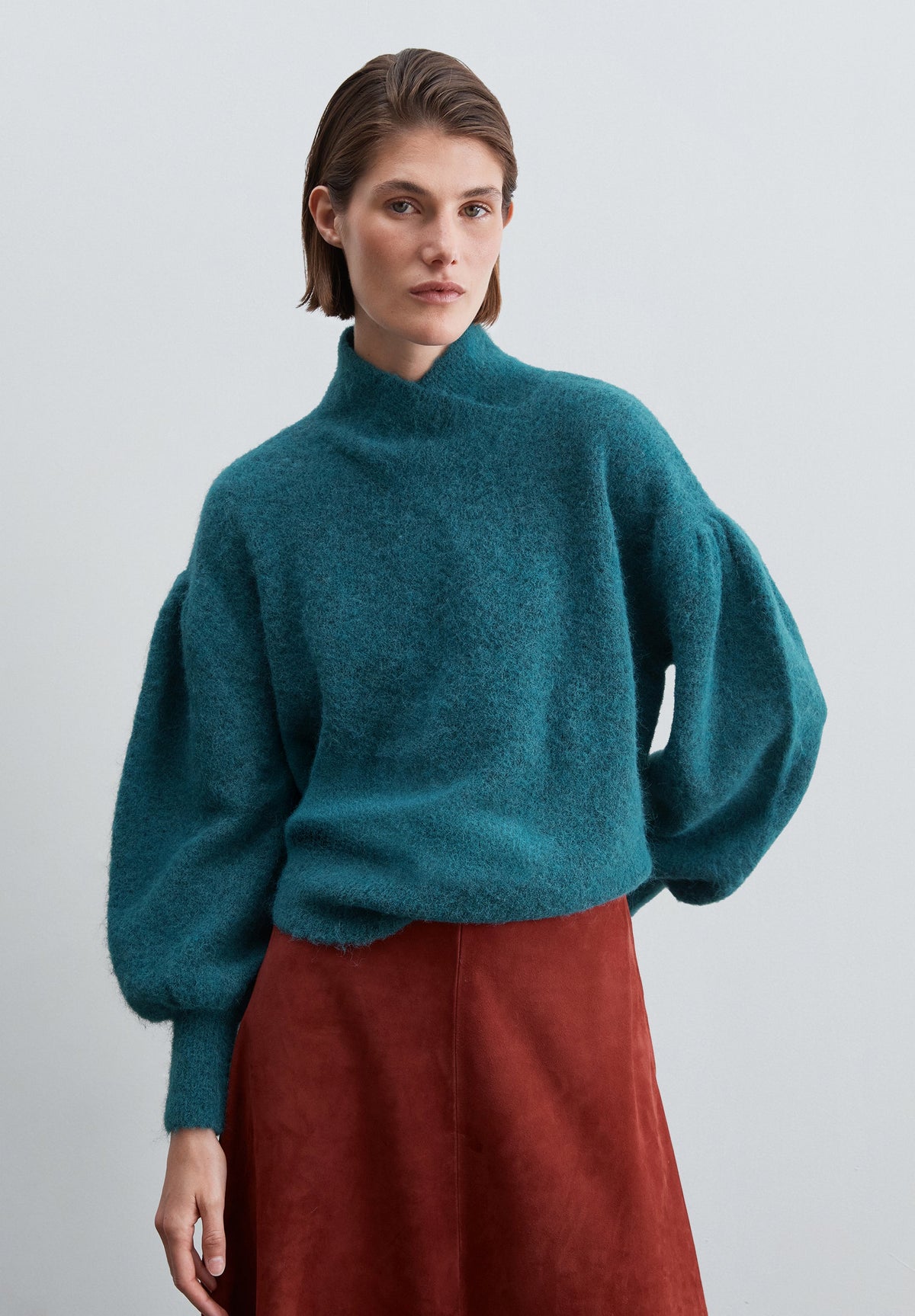 PUFF SLEEVE SWEATER