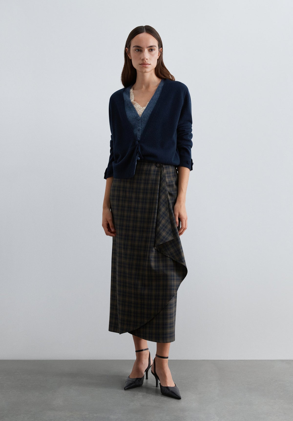 CHECK SATIN SKIRT
