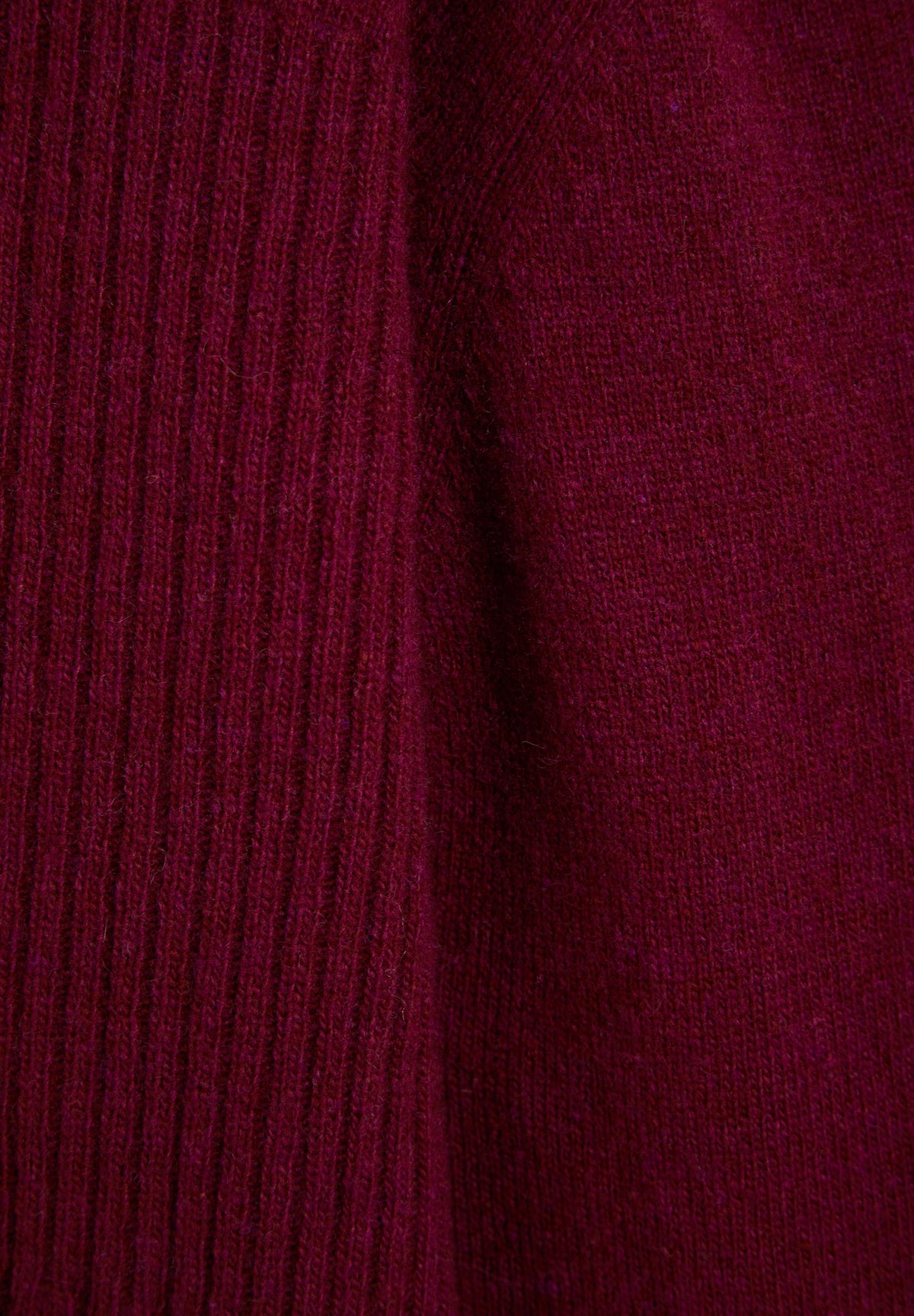 HIGH NECK RIBBED SWEATER