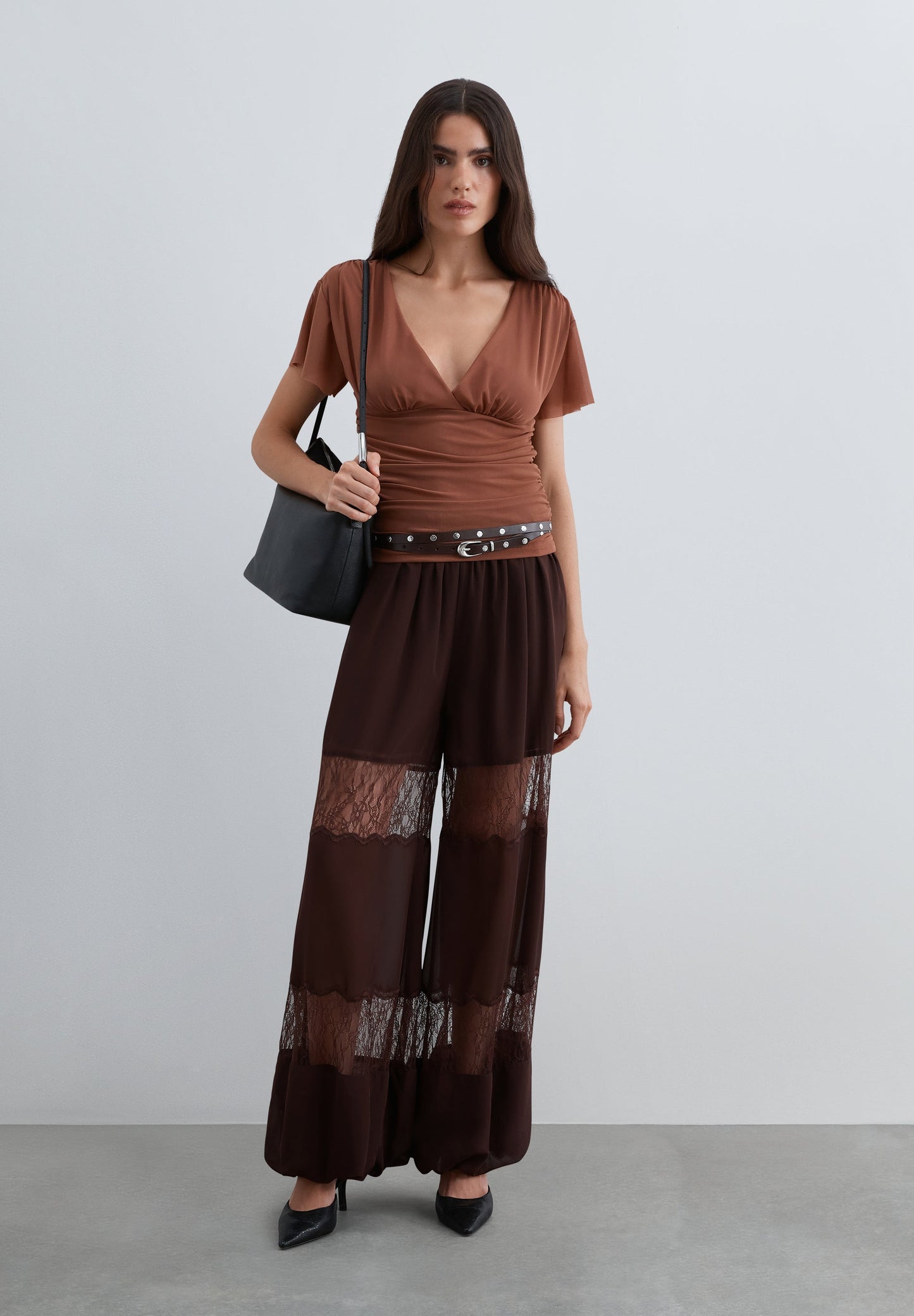 BALLOON TROUSERS WITH LACE