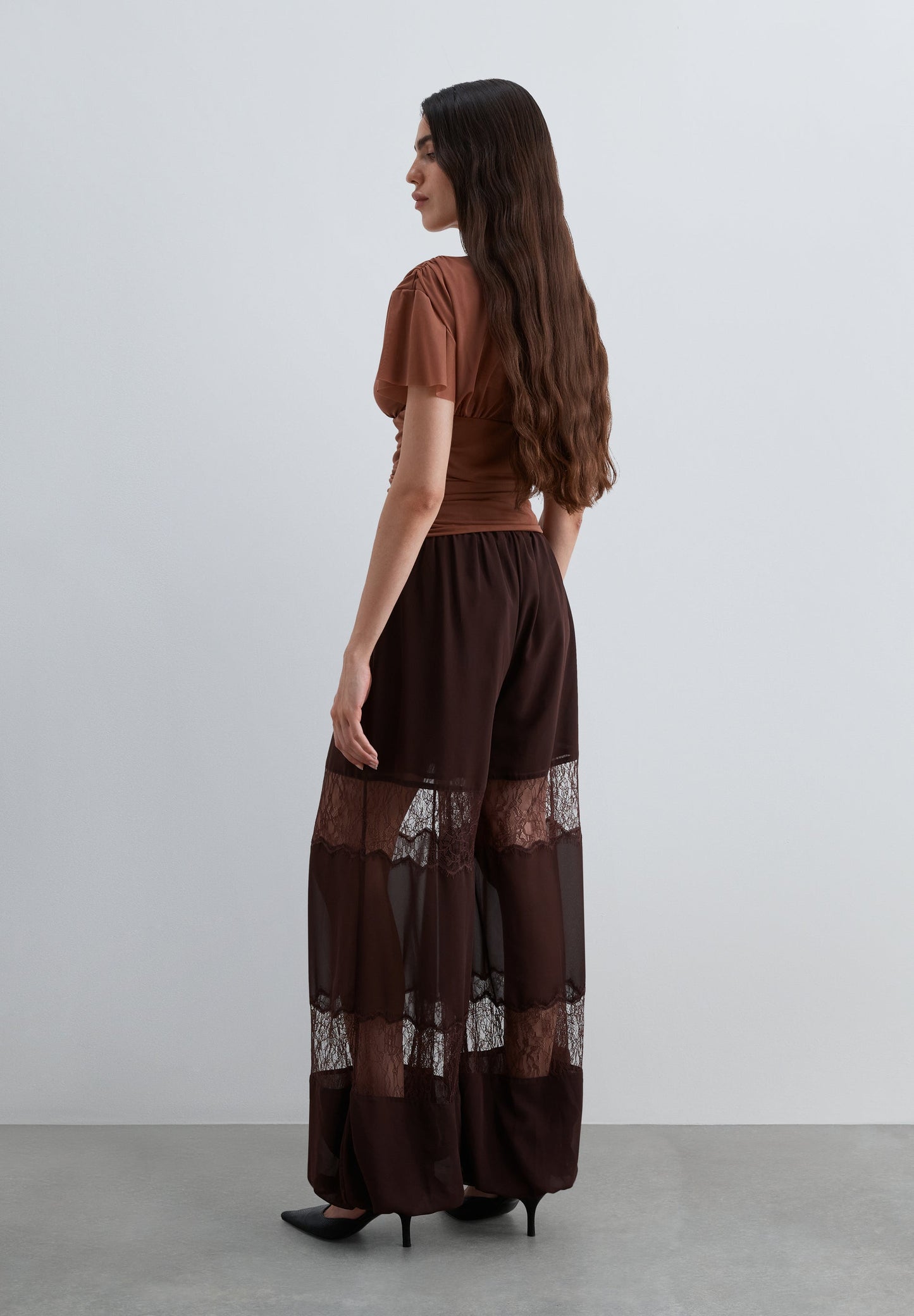 BALLOON TROUSERS WITH LACE