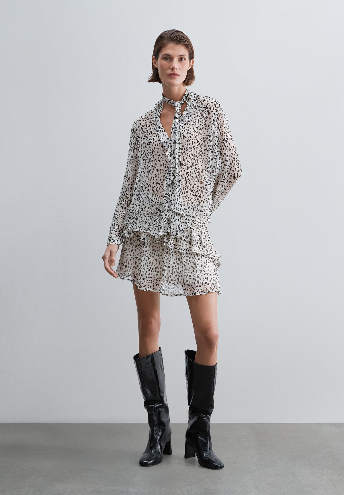 PRINTED FLOWING BLOUSE