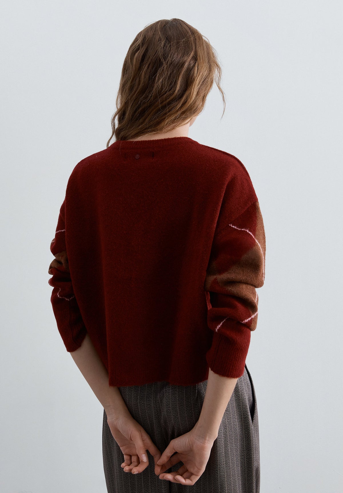 WOOL DIAMOND PATTERN SWEATER