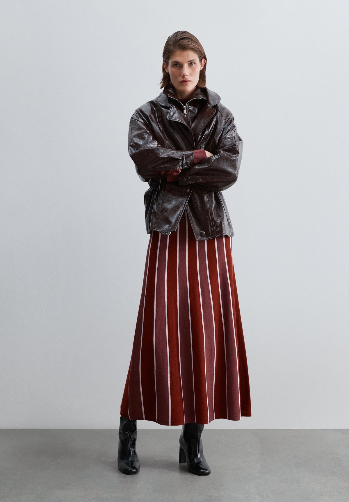 STRIPED KNIT SKIRT