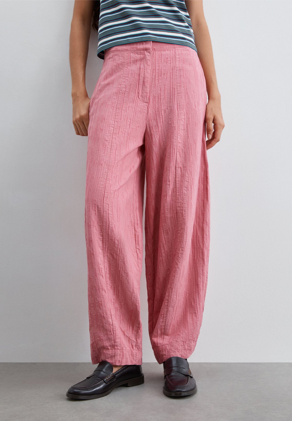 TEXTURED BALLOON TROUSERS